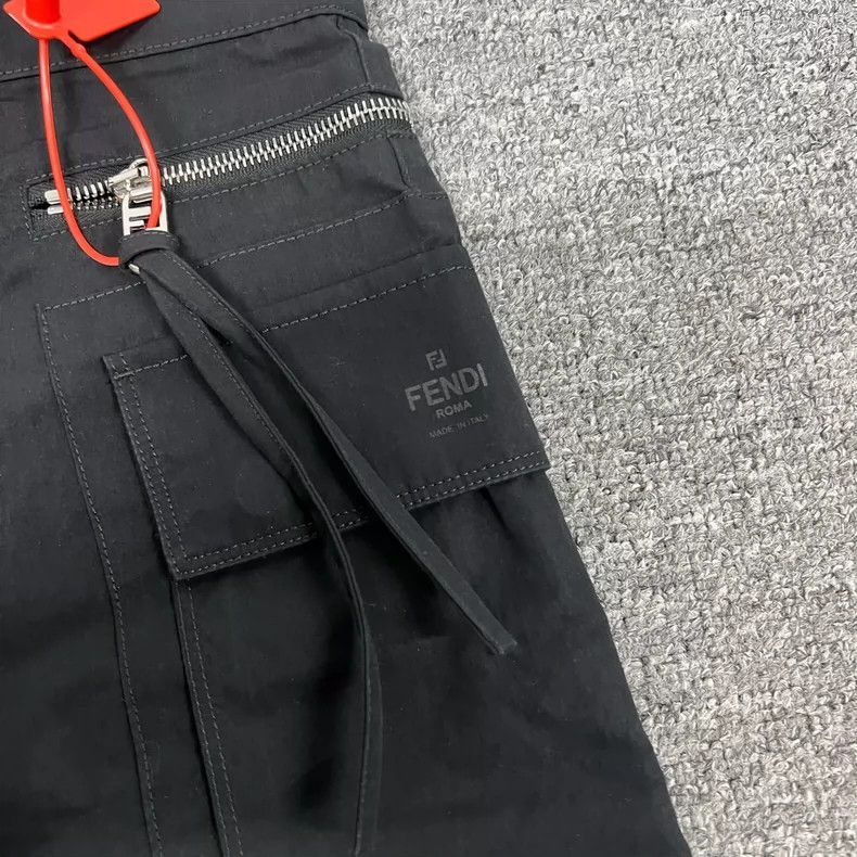 Fendi Fendi Pocket Embroidery Cargo Shorts Size US 34 / EU 50 - 4 Thumbnail