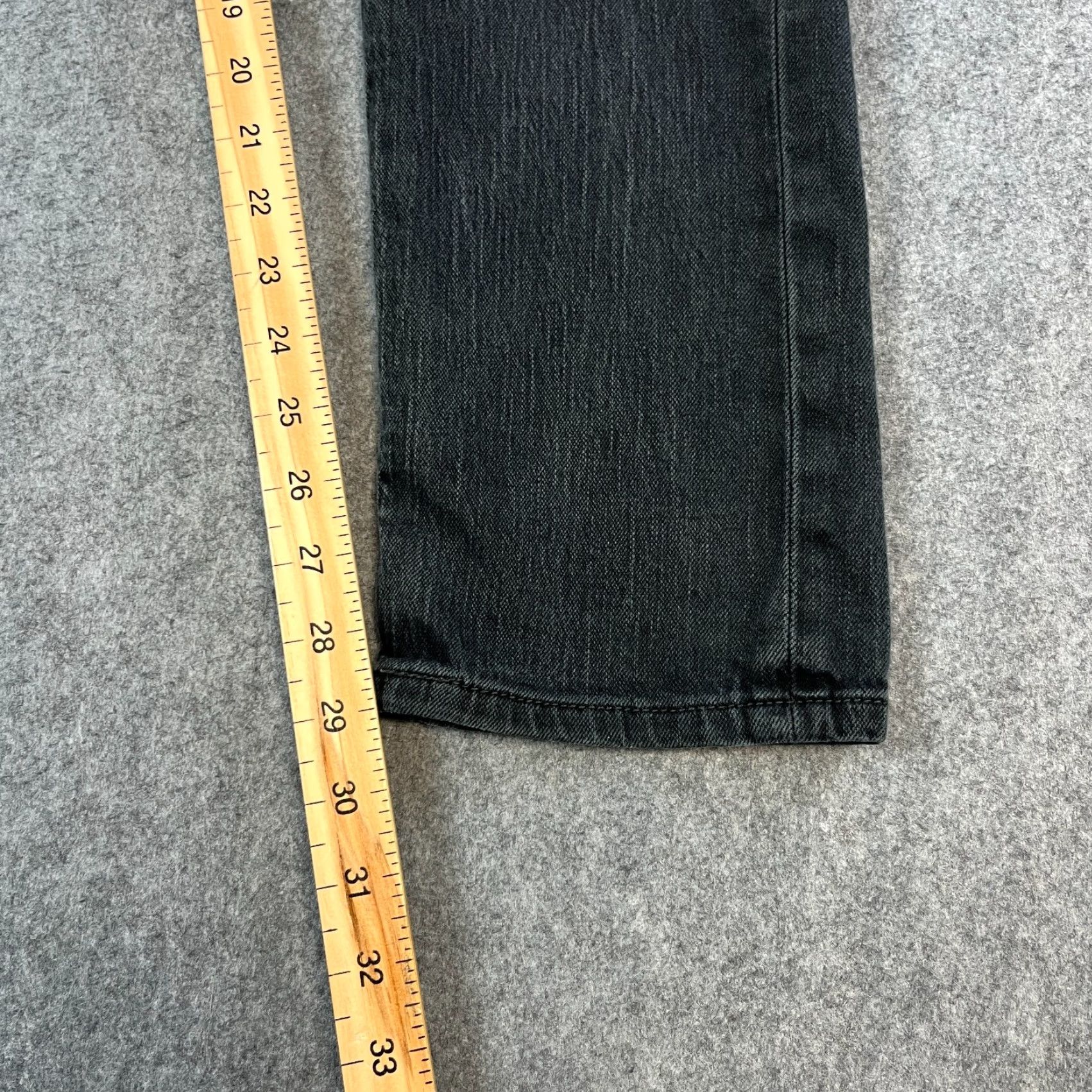 Levi's Levi's Jeans Slim Tapered 32 30 Dark Wash Grey Stretch Rinse Mens Denim 5-Pocket Zip Year 21st Century? Size US 32 / EU 48 - 4 Thumbnail