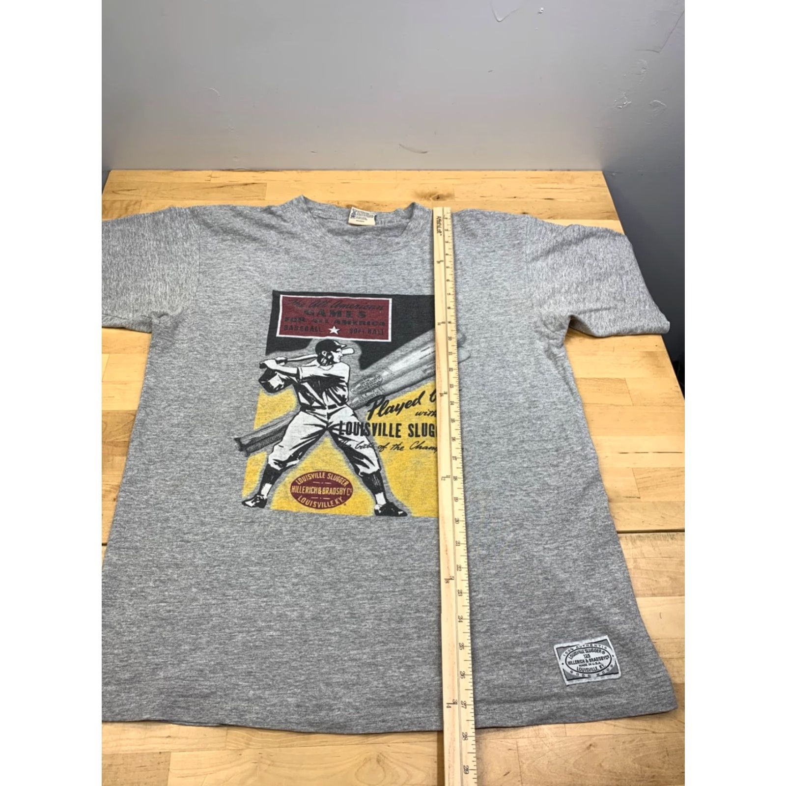 Vintage VINTAGE Louisville Slugger Shirt Mens L Gray USA Baseball 11914 90s Sports USA Shirt Mens L Gray Cotton Short Sleeve Crew Neck Size US L / EU 52-54 / 3 - 6 Thumbnail