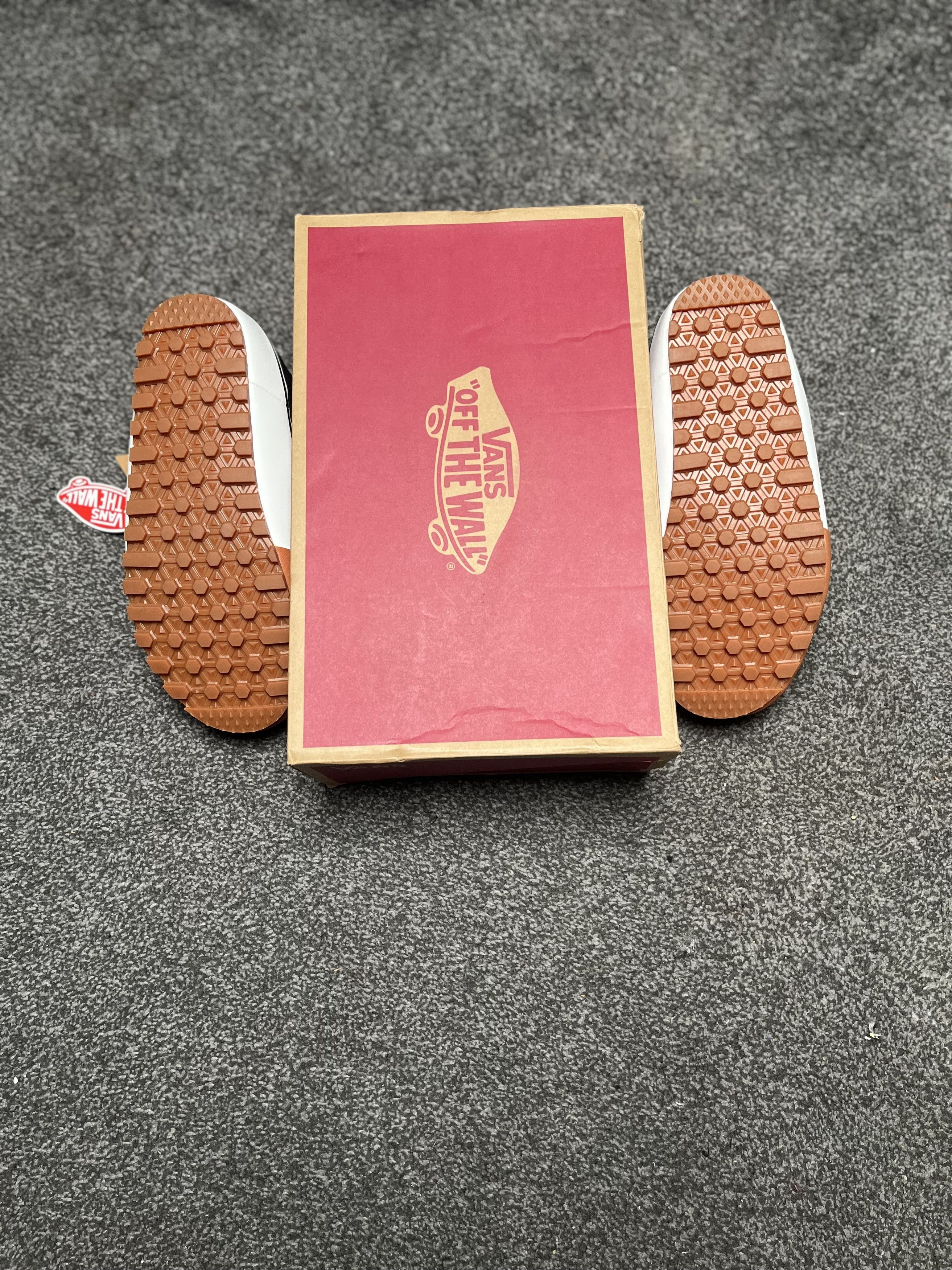 Vans Snow Lodge Slippers Size US 10 / EU 43 - 2 Thumbnail