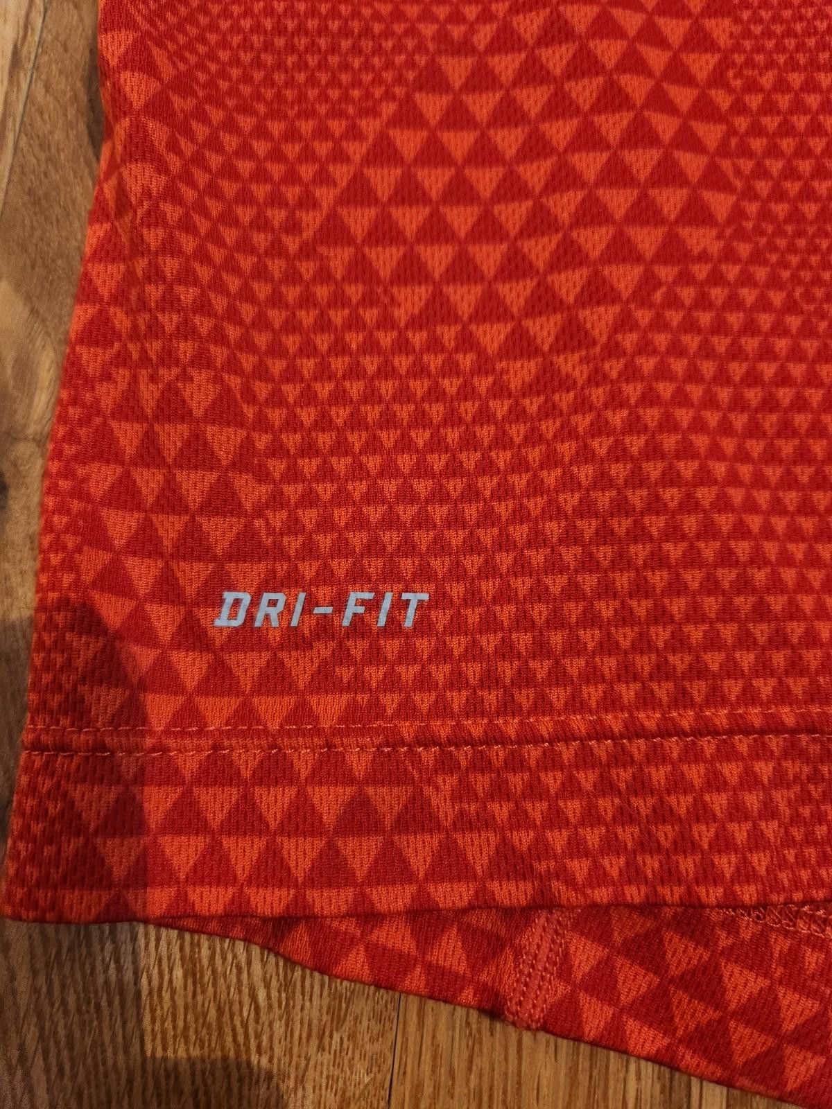 Nike Nike Dri-Fit Geometric Pattern Red Tank Top Gym Shirt L Size US L / EU 52-54 / 3 - 2 Thumbnail