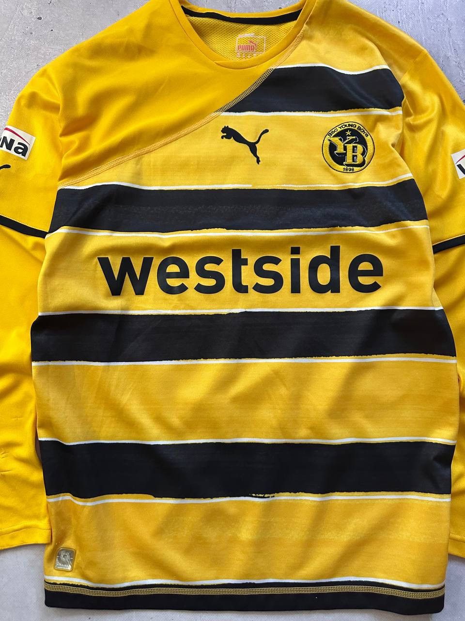 Puma Puma FC BSC Young Boys 2010-11 Home Soccer Jersey Football Size US S / EU 44-46 / 1 - 4 Thumbnail