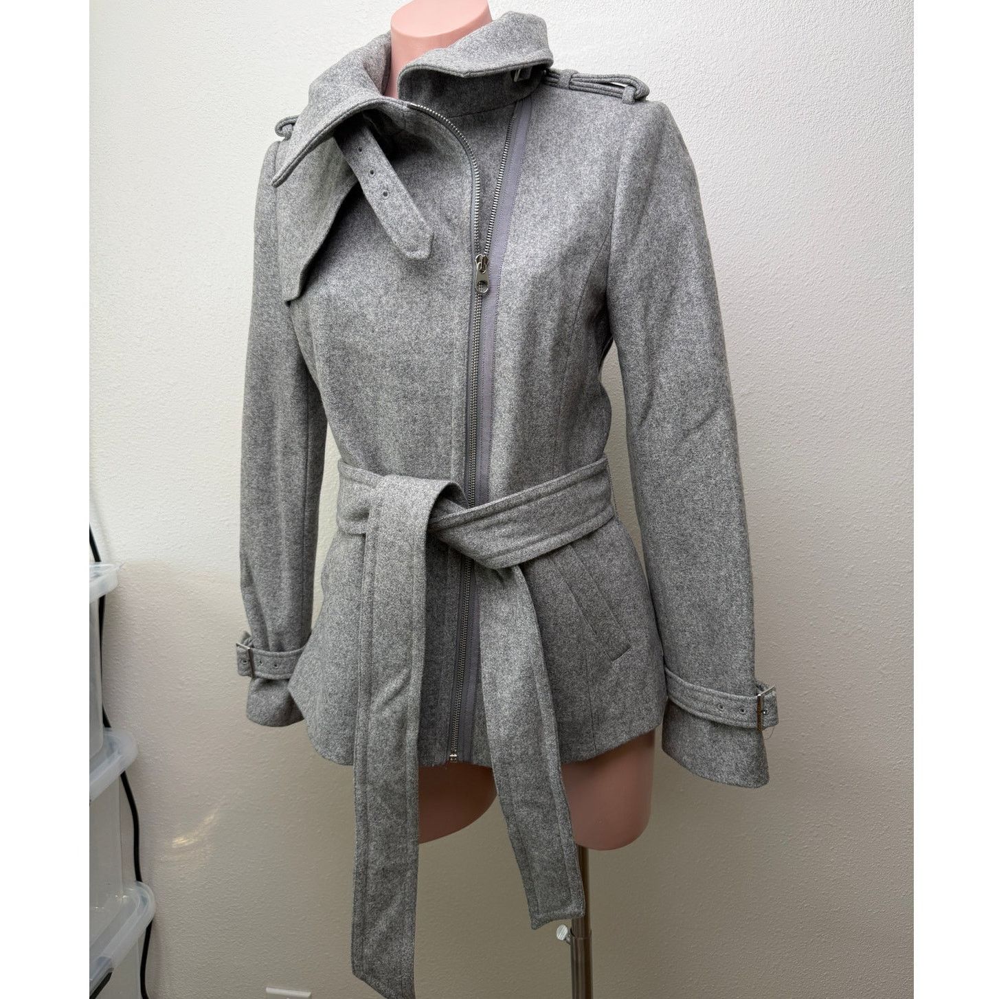 Ted Baker Ted Baker Gray Belted Zip Jacket Womens US 4 Heathered Coat Size S / US 4 / IT 40 - 1 Thumbnail