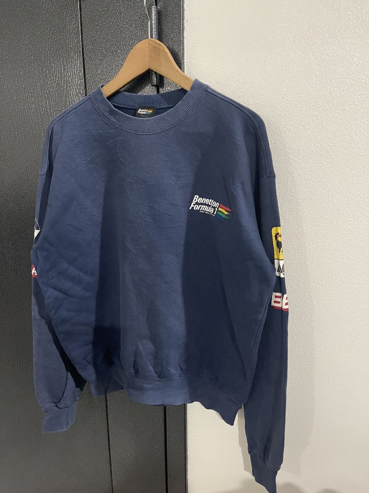 Benetton Vintage Benetton Formula 1 Racing Team Distressed Sweatshirt Size US L / EU 52-54 / 3 - 3 Thumbnail