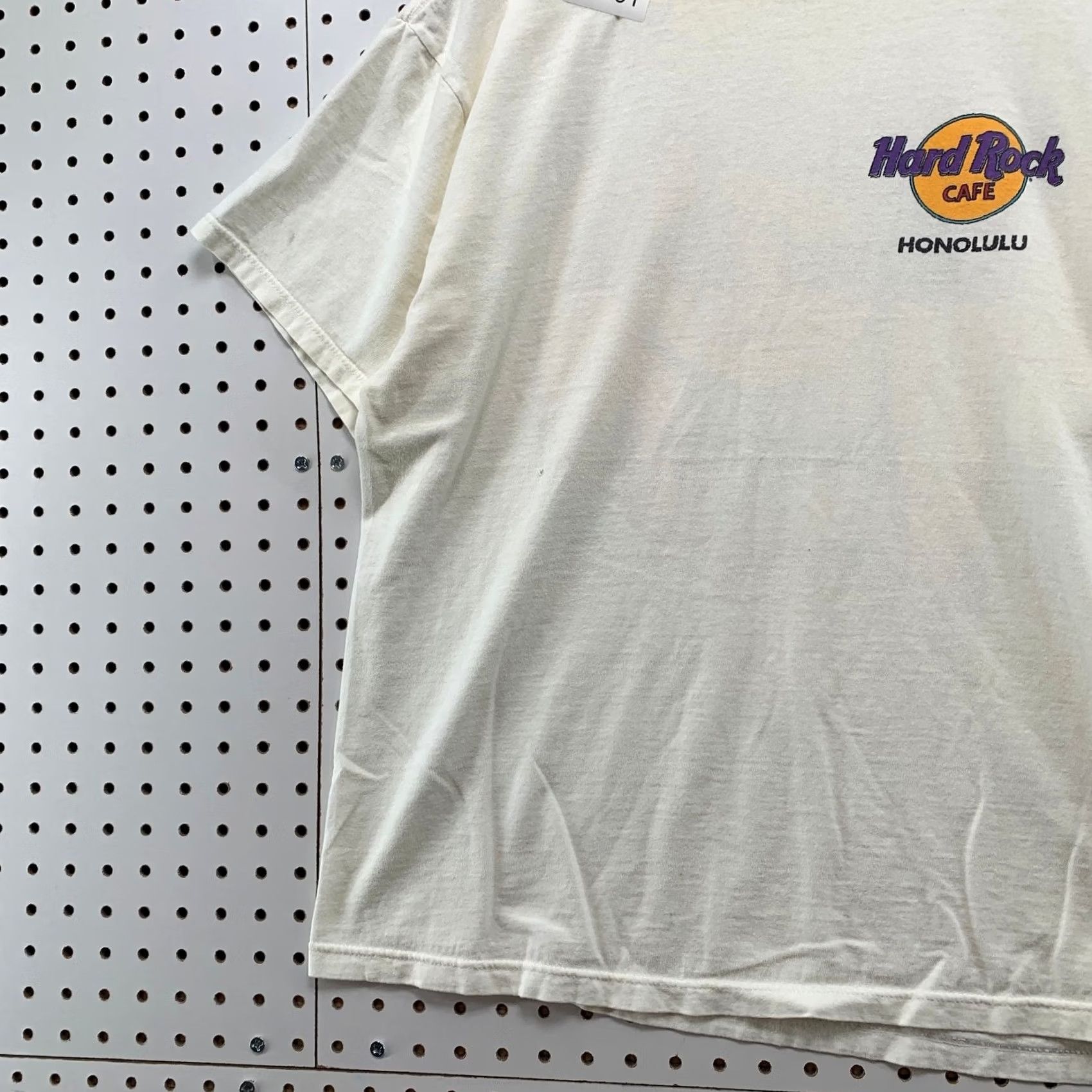 Hard Rock Cafe VINTAGE Hard Rock Honolulu Shirt Mens L White Surfboard Single Stitch USA Shirt Mens L White Surfboard 90s Beach Size US L / EU 52-54 / 3 - 5 Thumbnail