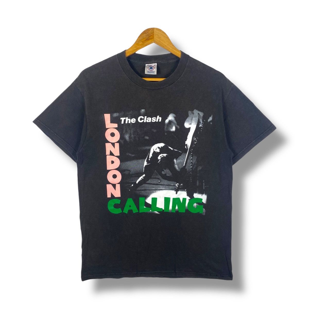 Band Tees Vintage 90s THE CLASH London Calling Band Tee Shirt Medium Size US M / EU 48-50 / 2 - 1 Thumbnail