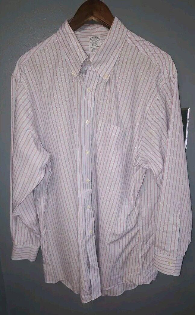 Brooks Brothers Men's Brooks Brothers Classic Button Up Shirt 17 1/2-33 Size 38R - 1 Thumbnail