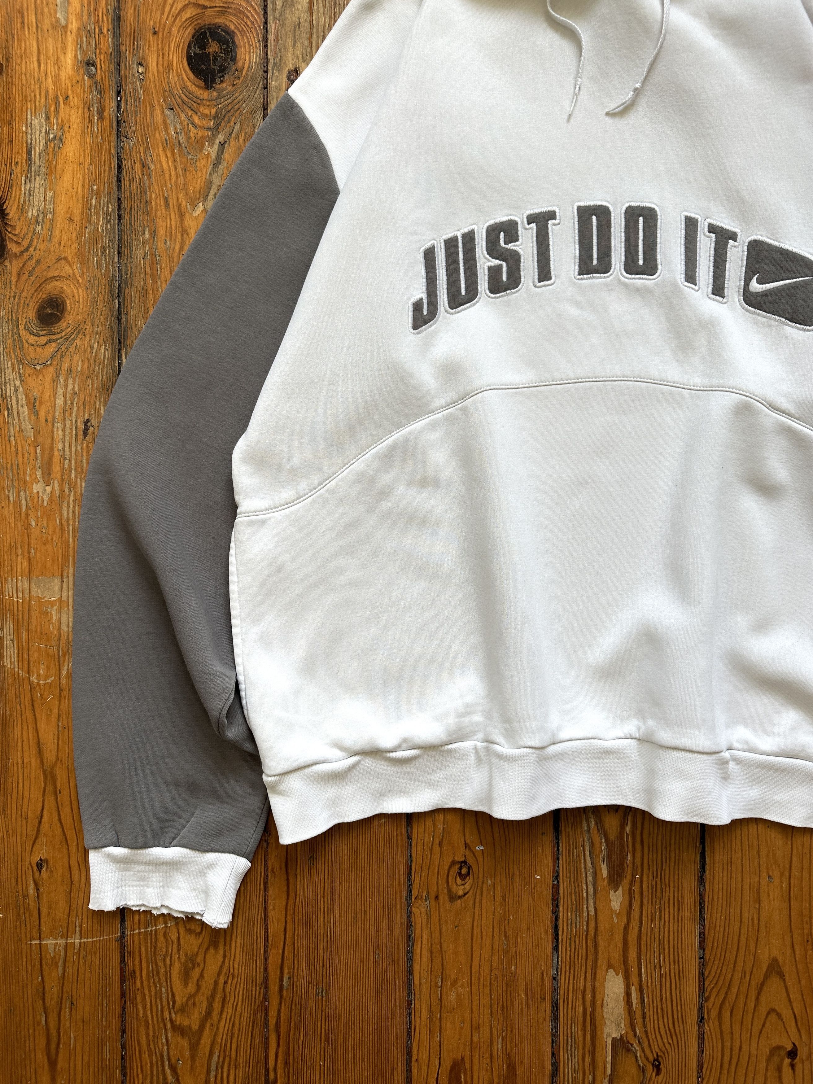Nike vintage y2k 00s nike spellout boxy oversize hoodie Size US XL / EU 56 / 4 - 2 Thumbnail