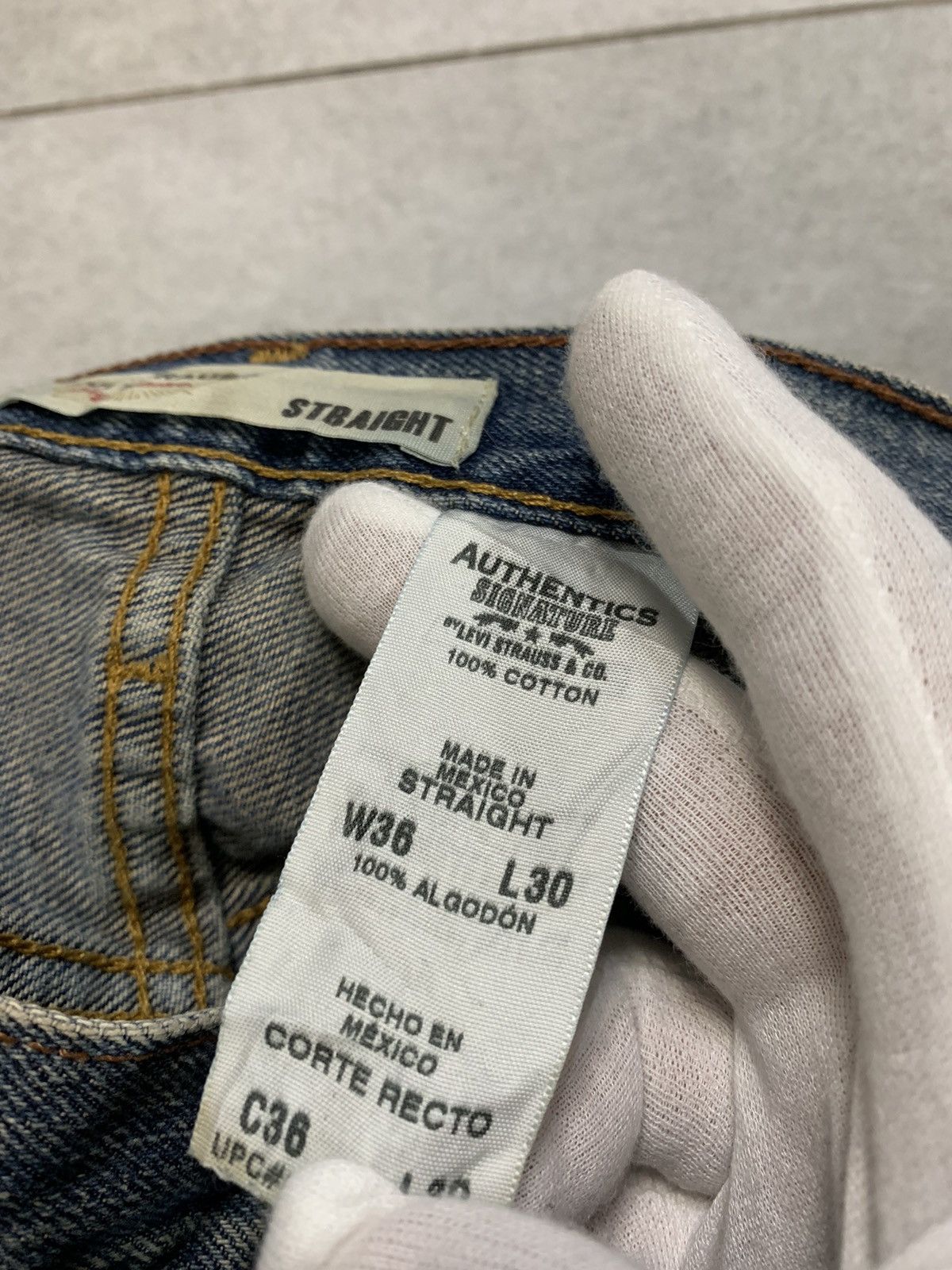 Levi's Vintage Clothing Y2k Vintage 00s straight wide Leg Levi Signature denim jean Size US 34 / EU 50 - 6 Thumbnail