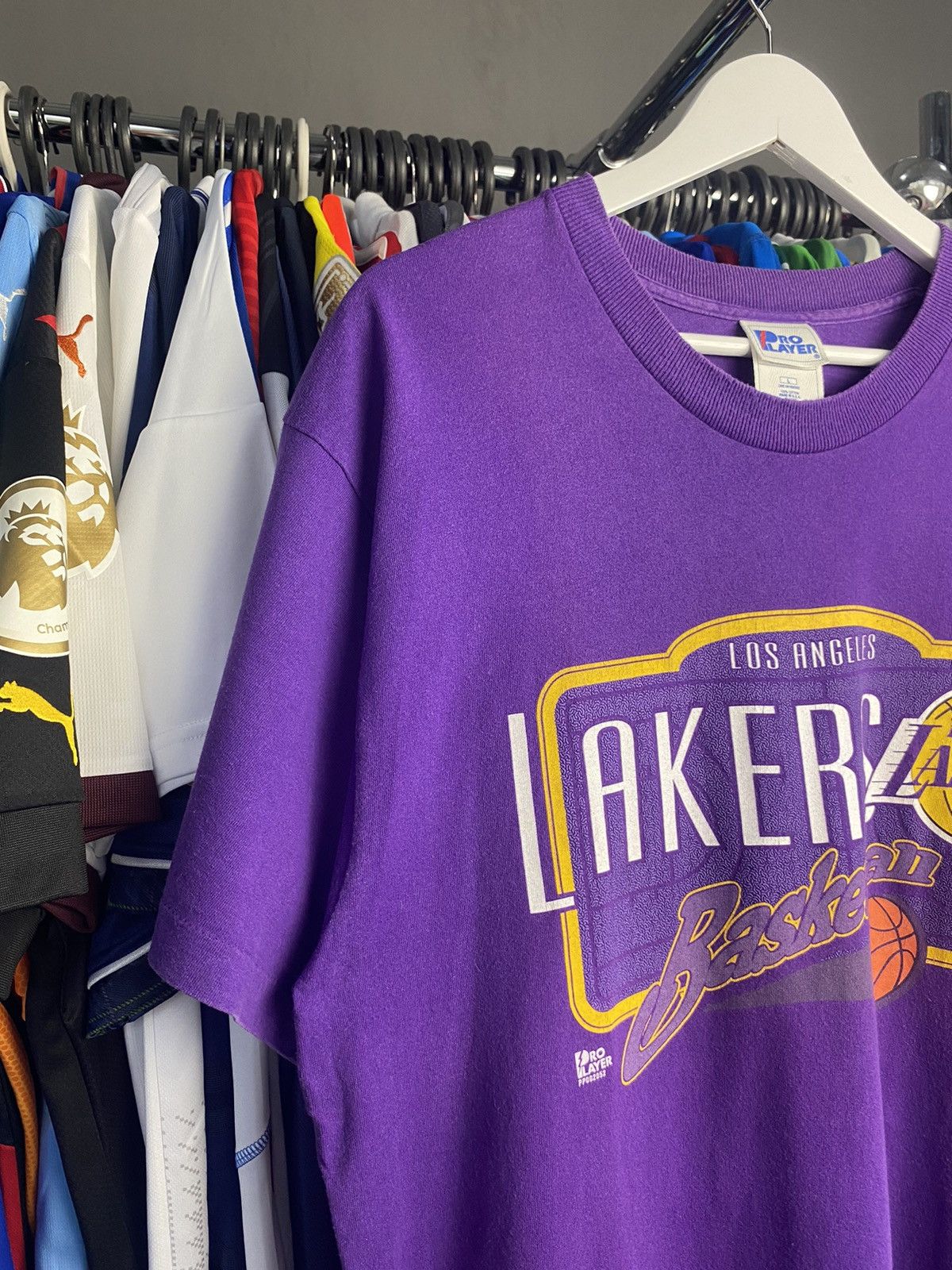 Pro Player PRO PLAYER VINTAGE LOS ANGELES LAKERS BASKETBALL SHIRT Size US L / EU 52-54 / 3 - 3 Thumbnail