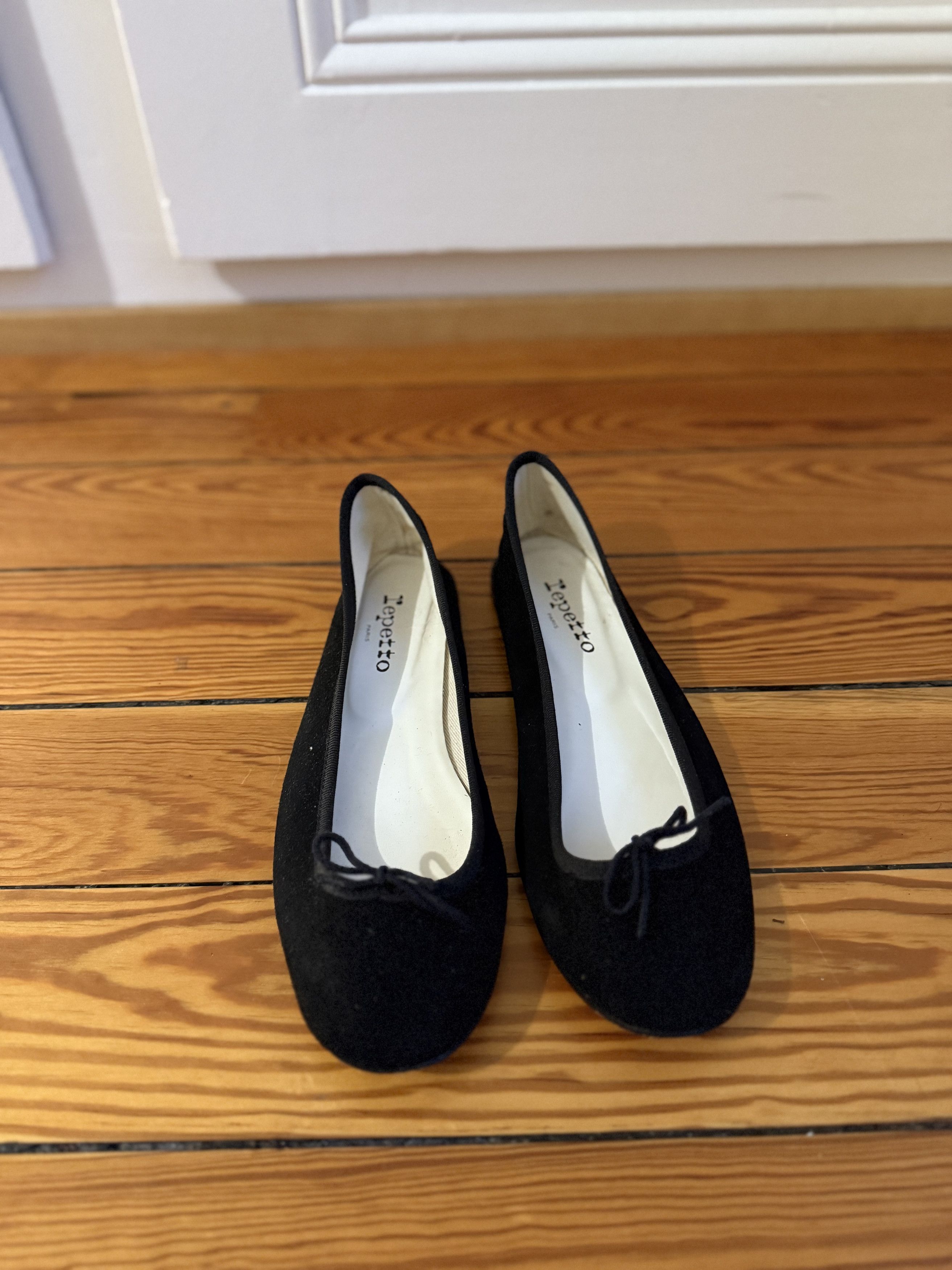 Cendrillon Ballerina Flats – Black Goatskin Suede