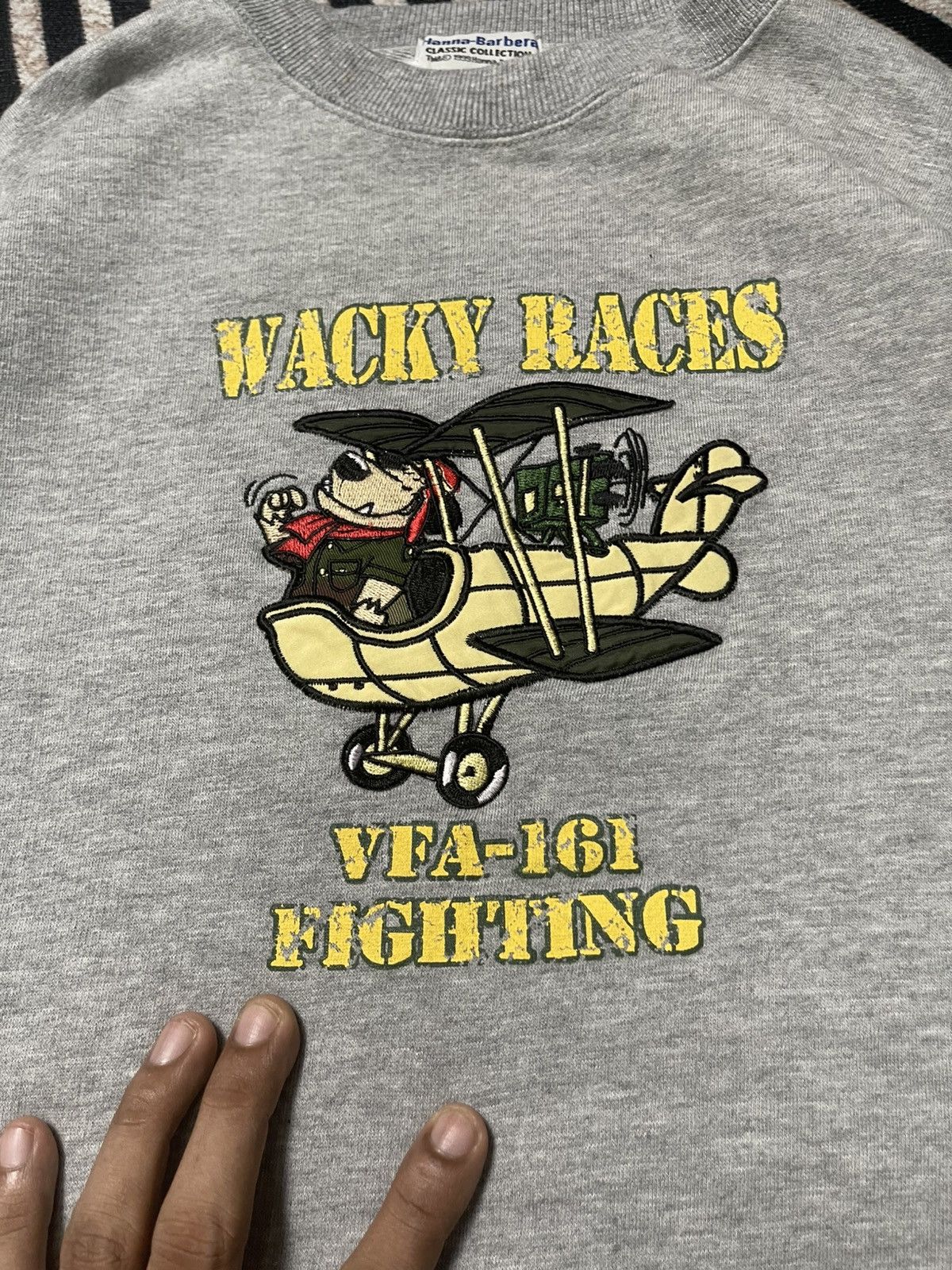 Cartoon Network VINTAGE 1999 HANNA BARBERA WACKY RACES ARMY STYLE CREWNECK Size US M / EU 48-50 / 2 - 5 Thumbnail