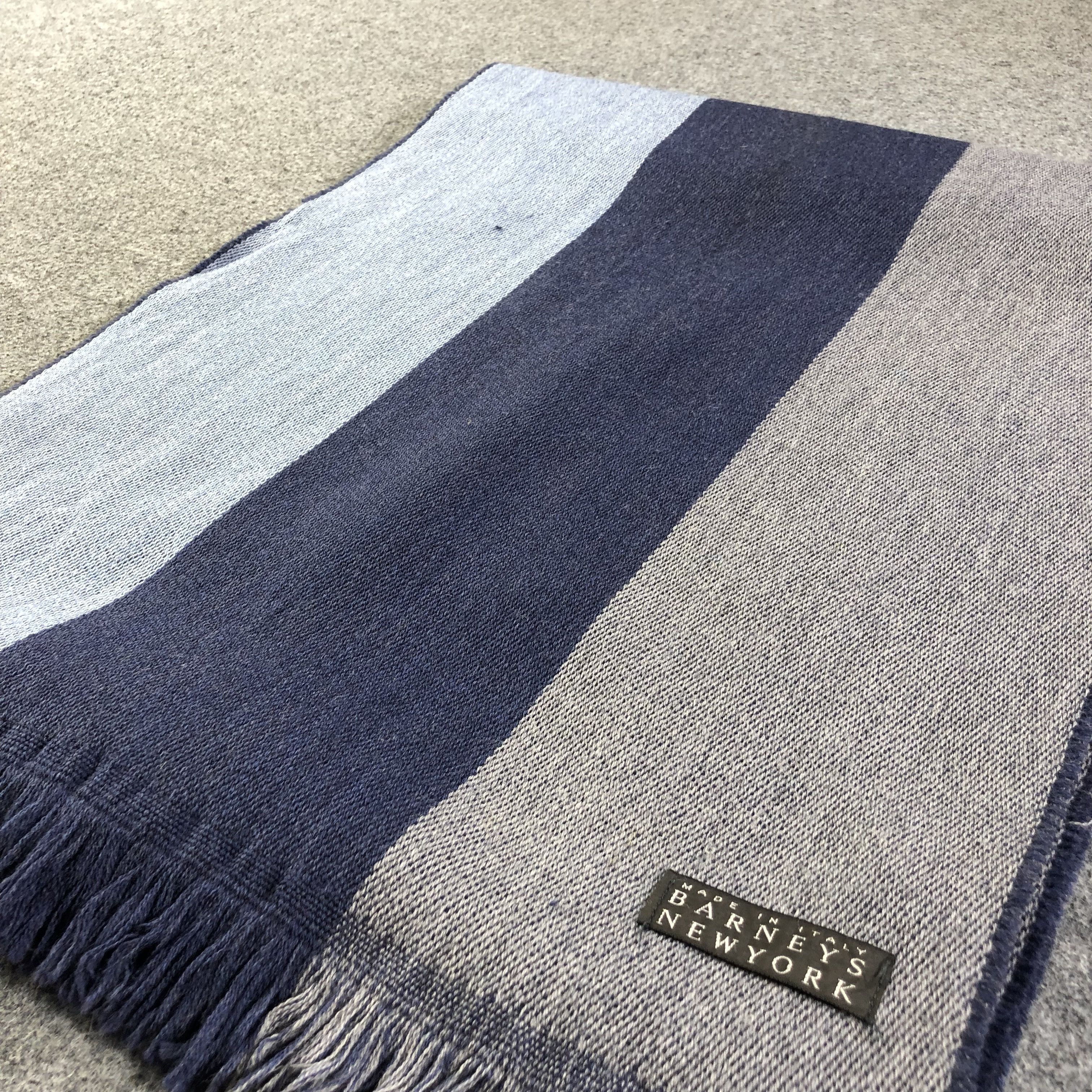 Barneys New York Barneys New York Scarf Muffler V1245 Size ONE SIZE - 3 Thumbnail