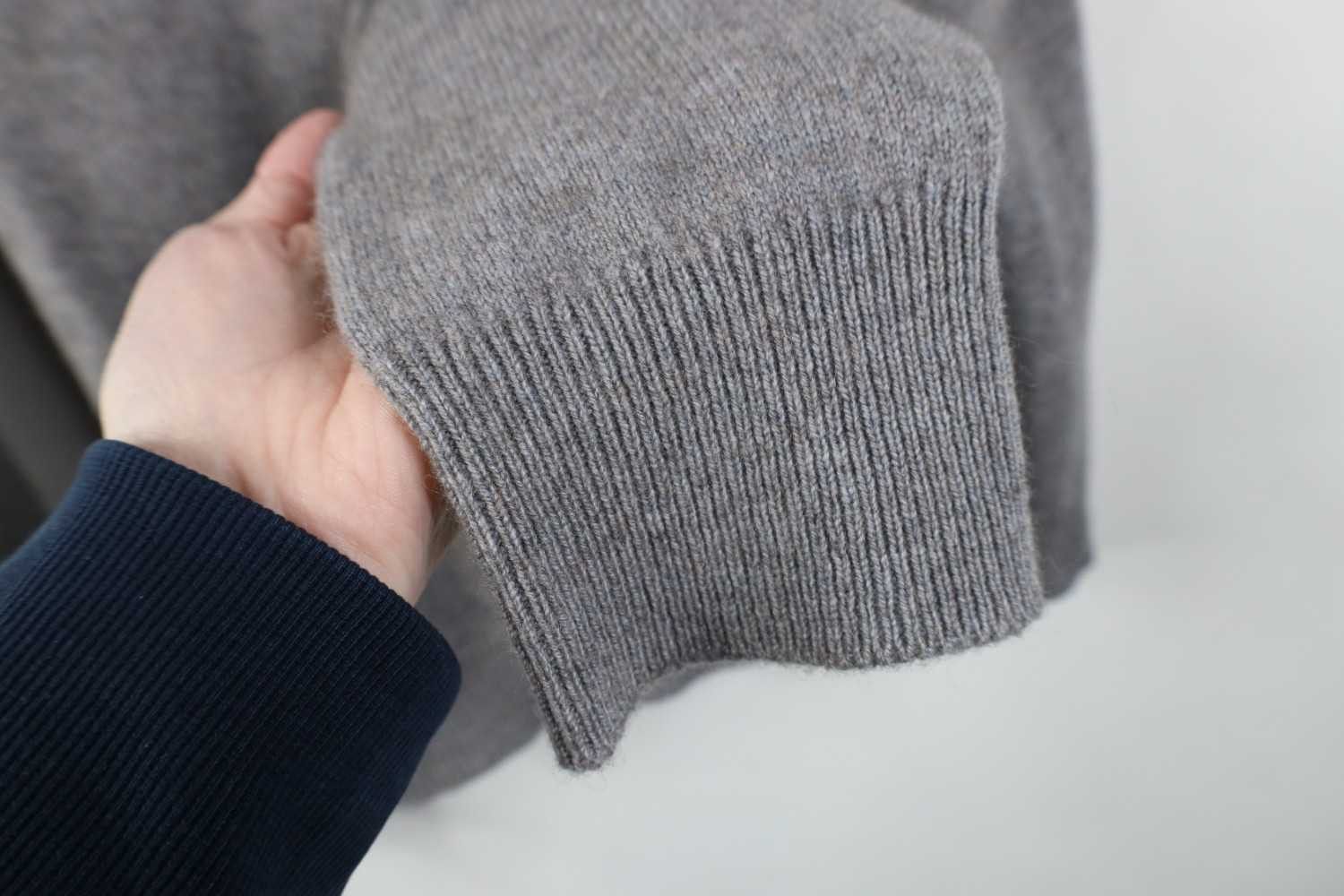 Vintage Vintage 70s Streetwear Knit V-Neck Sweater Heather Gray Size US L / EU 52-54 / 3 - 6 Thumbnail