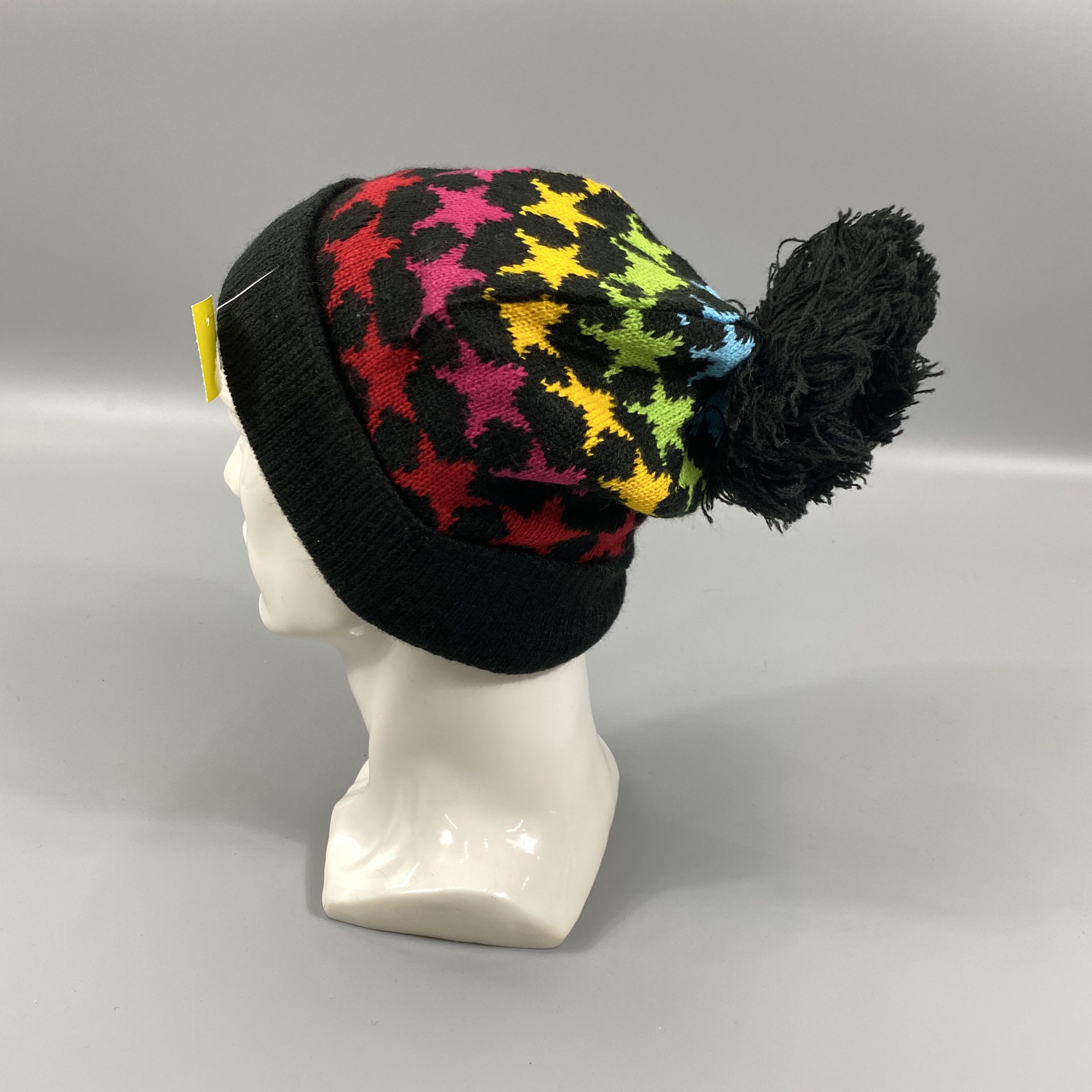 Japanese Brand Rainbow Stars Beanie Hats -BN1136 Size ONE SIZE - 1 Thumbnail
