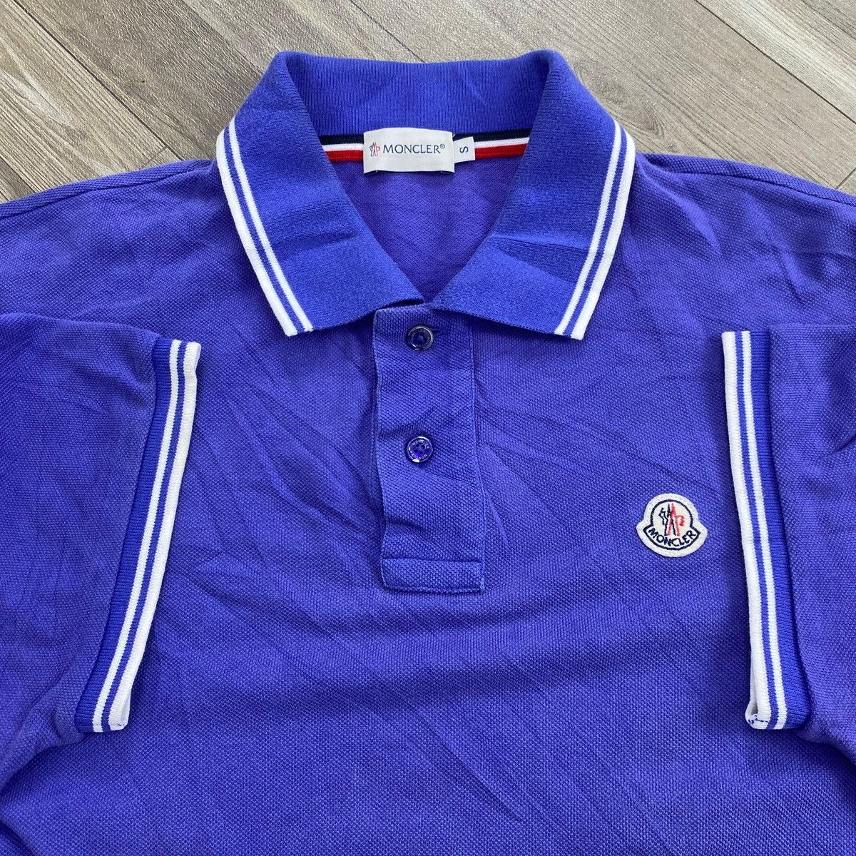 Moncler Vintage Moncler Maglia Polo Manica Corta Polo T-Shirt Luxury Size US S / EU 44-46 / 1 - 7 Thumbnail