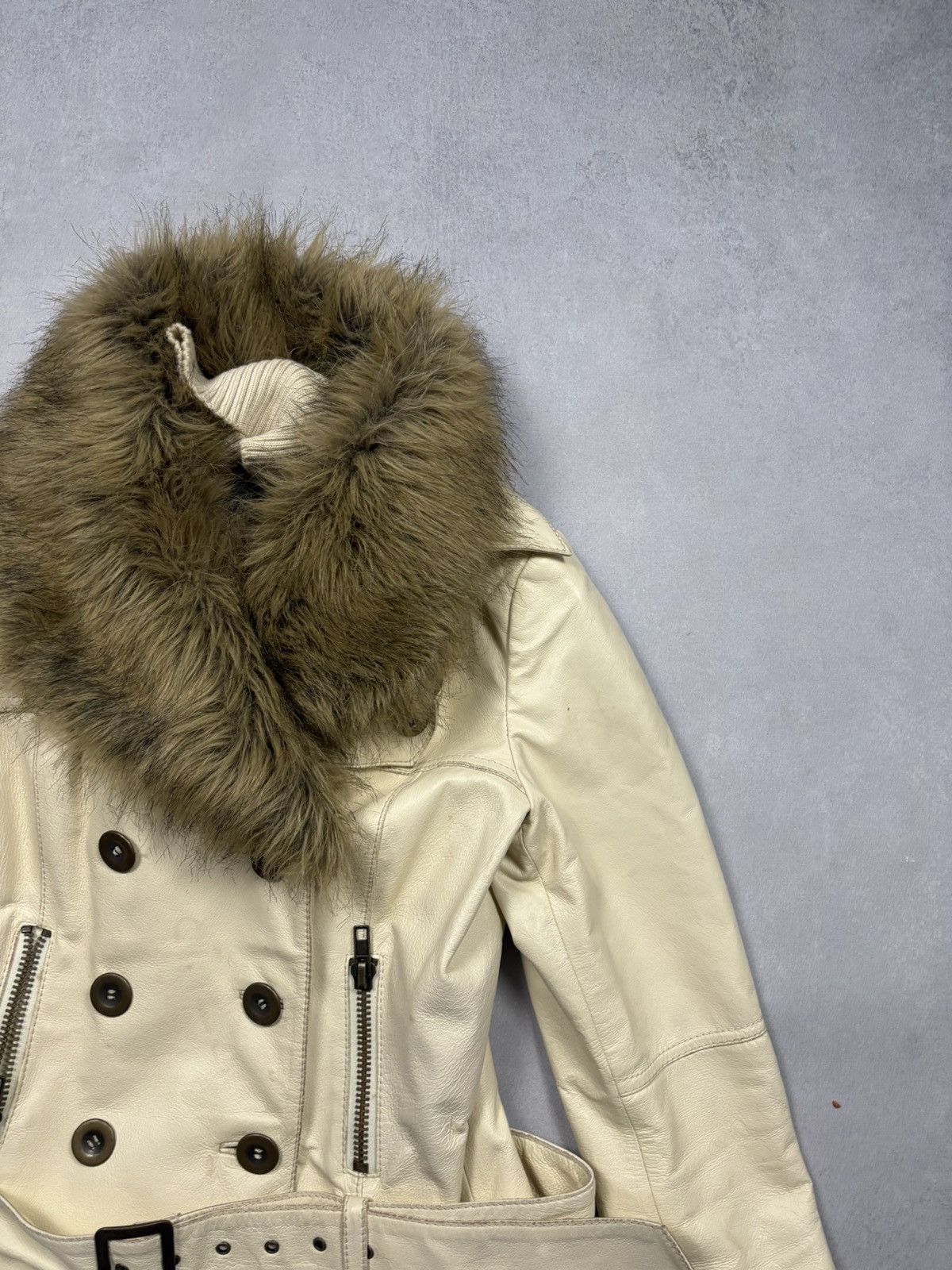 Japanese Brand Vintage Leather Jacket Faux Fur Collar Belted Biker Y2K Hype Size S / US 4 / IT 40 - 2 Thumbnail