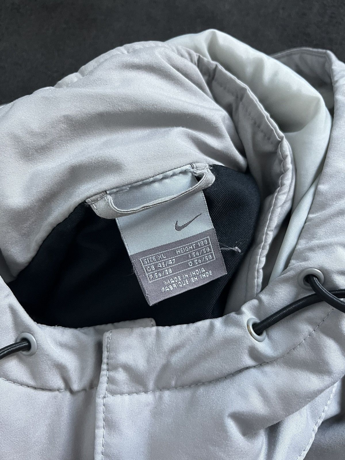 Nike Jacket Nike Vintage Big Central Swoosh Rare 90s Streetwear Size US XL / EU 56 / 4 - 8 Thumbnail