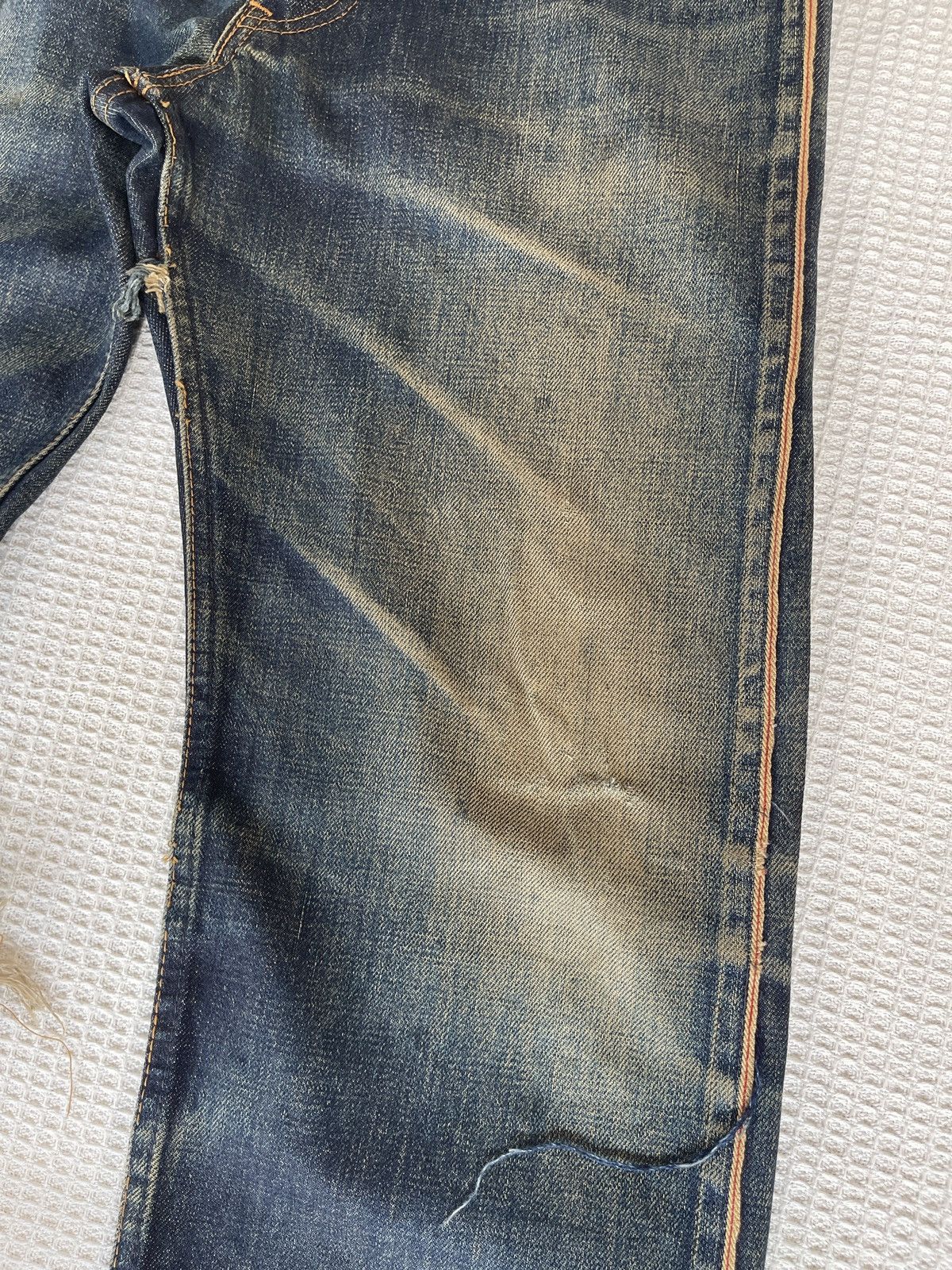 Nepenthes VINTAGE90s🔥HOGGS NEPENTHES NEEDLES🔥Thrashed Selvedge Jeans Size US 32 / EU 48 - 25 Thumbnail