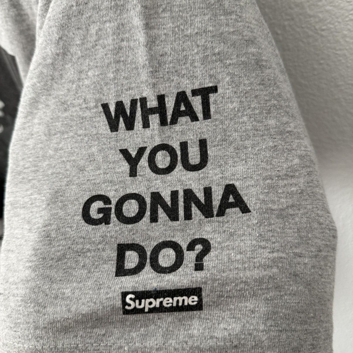 Supreme Supreme Men's Grey T-shirt Size US XL / EU 56 / 4 - 4 Thumbnail