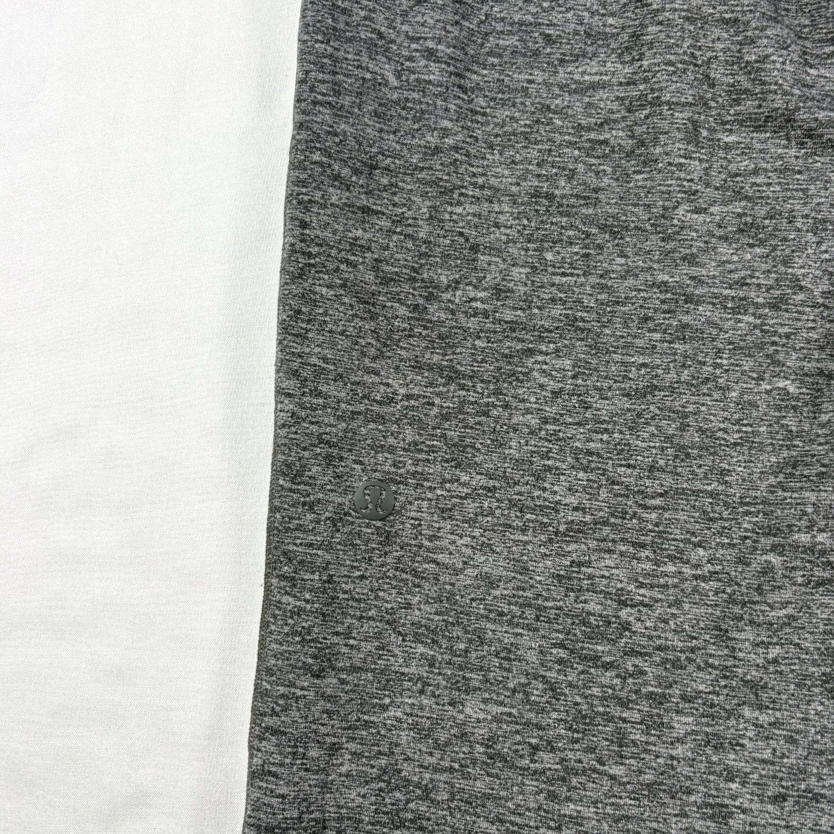 Lululemon Lululemon Jogger Pants Mens Large Gray Size US L / EU 52-54 / 3 - 7 Thumbnail