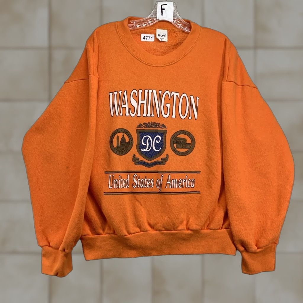 Hope VINTAGE Washington DC Sweatshirt Mens L/M BOXY Fit Orange Logo Crew Neck Pullover Long Sleeve Cotton Polyester Fleece Travel 90s 80s Souvenir Size US L / EU 52-54 / 3 - 1 Thumbnail