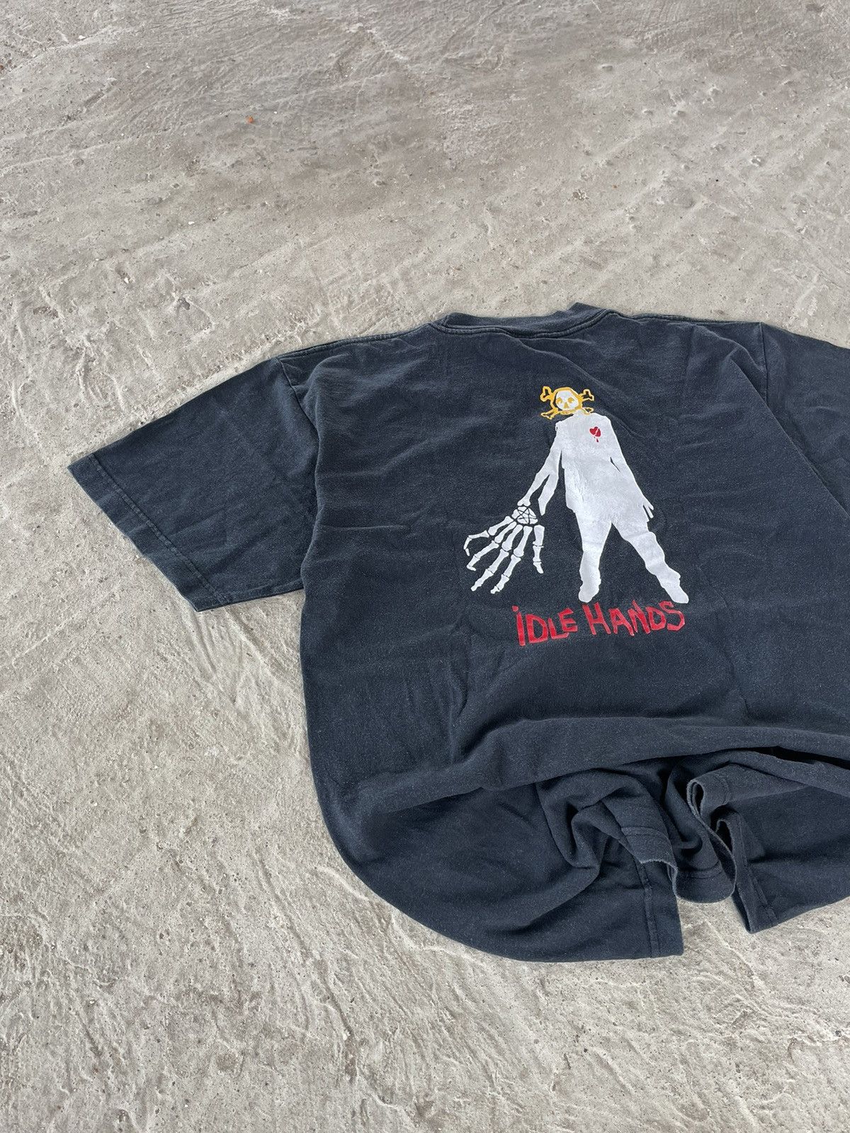 Vintage Rare 1999 Idle Hands Horror Movie Promo Faded T Shirt Size US L / EU 52-54 / 3 - 2 Thumbnail