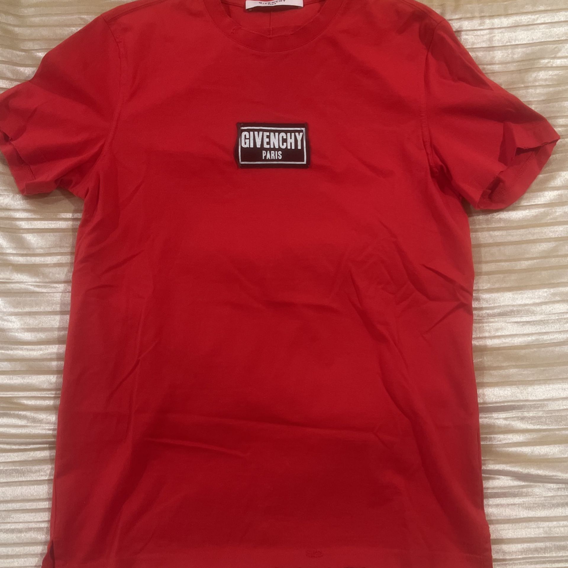 image of Givenchy T-Shirt in Red, Men's (Size Small)