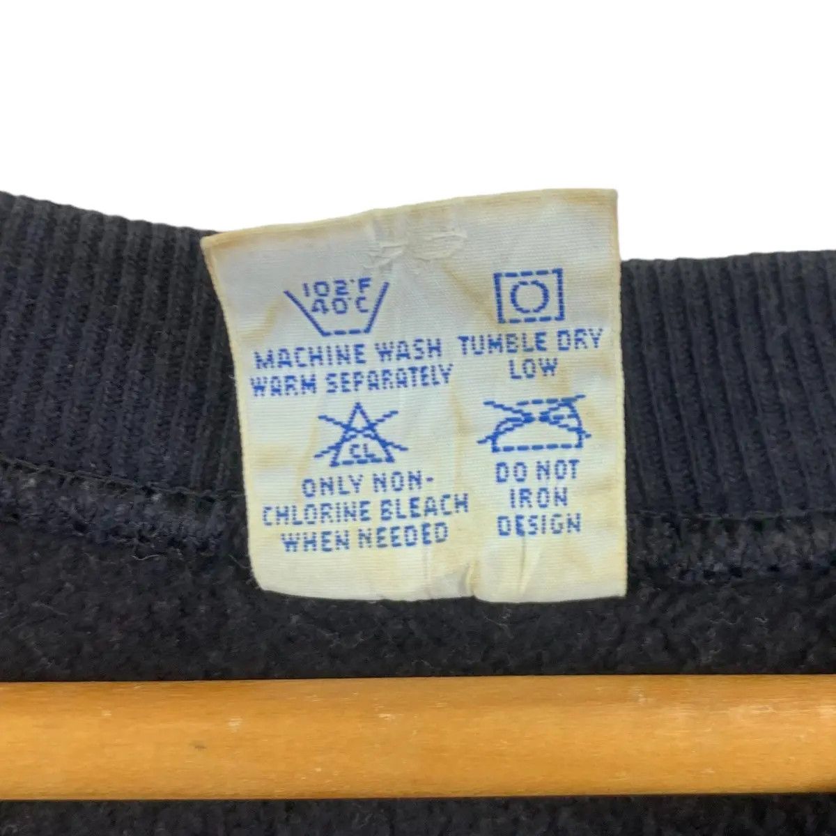 Champion Vintage CHAMPION REVERSE WEAVE Made In USA Cropped Size L / US 10 / IT 46 - 4 Thumbnail
