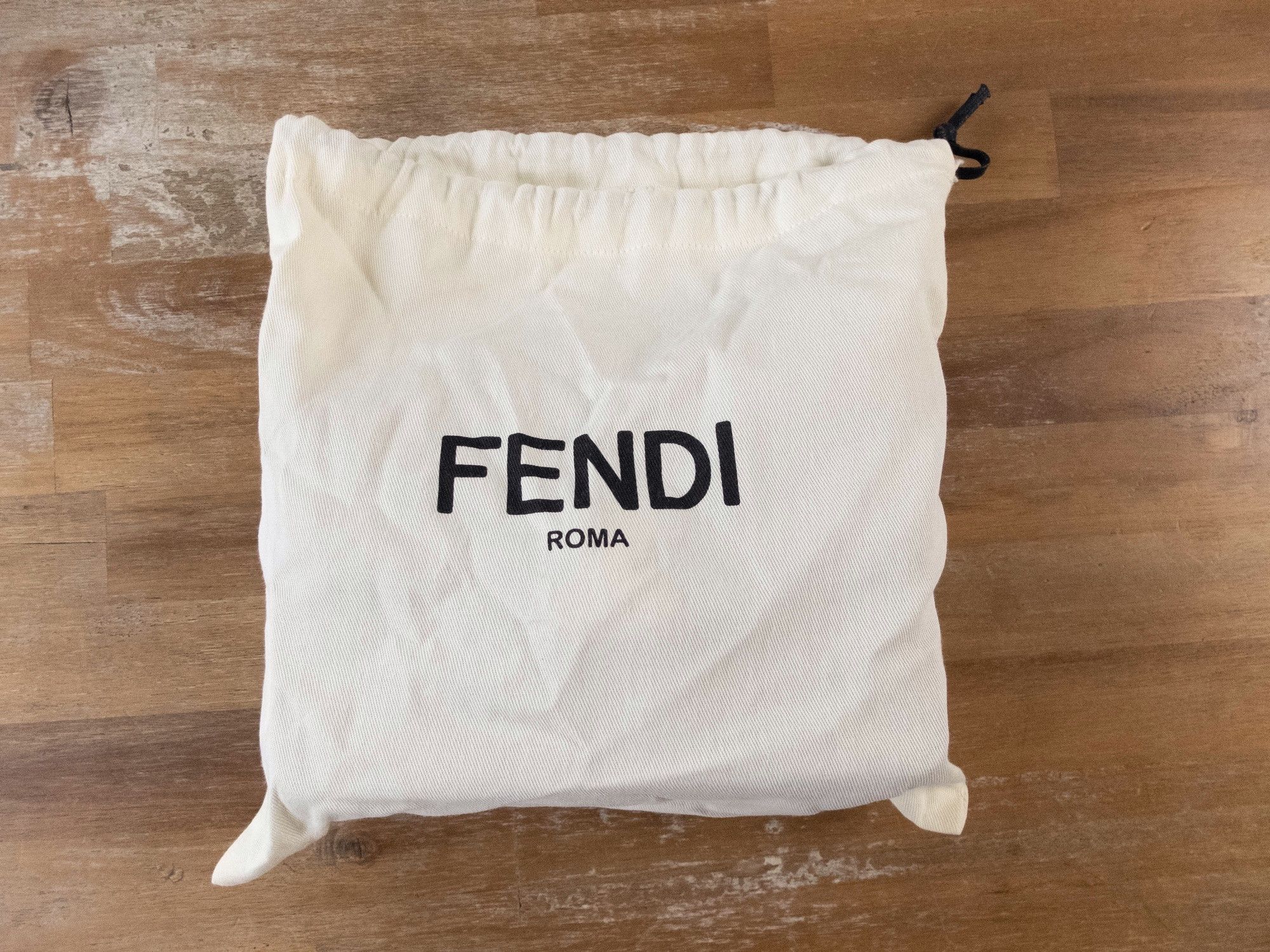 Fendi FENDI Vitello Vienna Bag Bugs crossbody shoulder bag F logo Size ONE SIZE - 14 Thumbnail