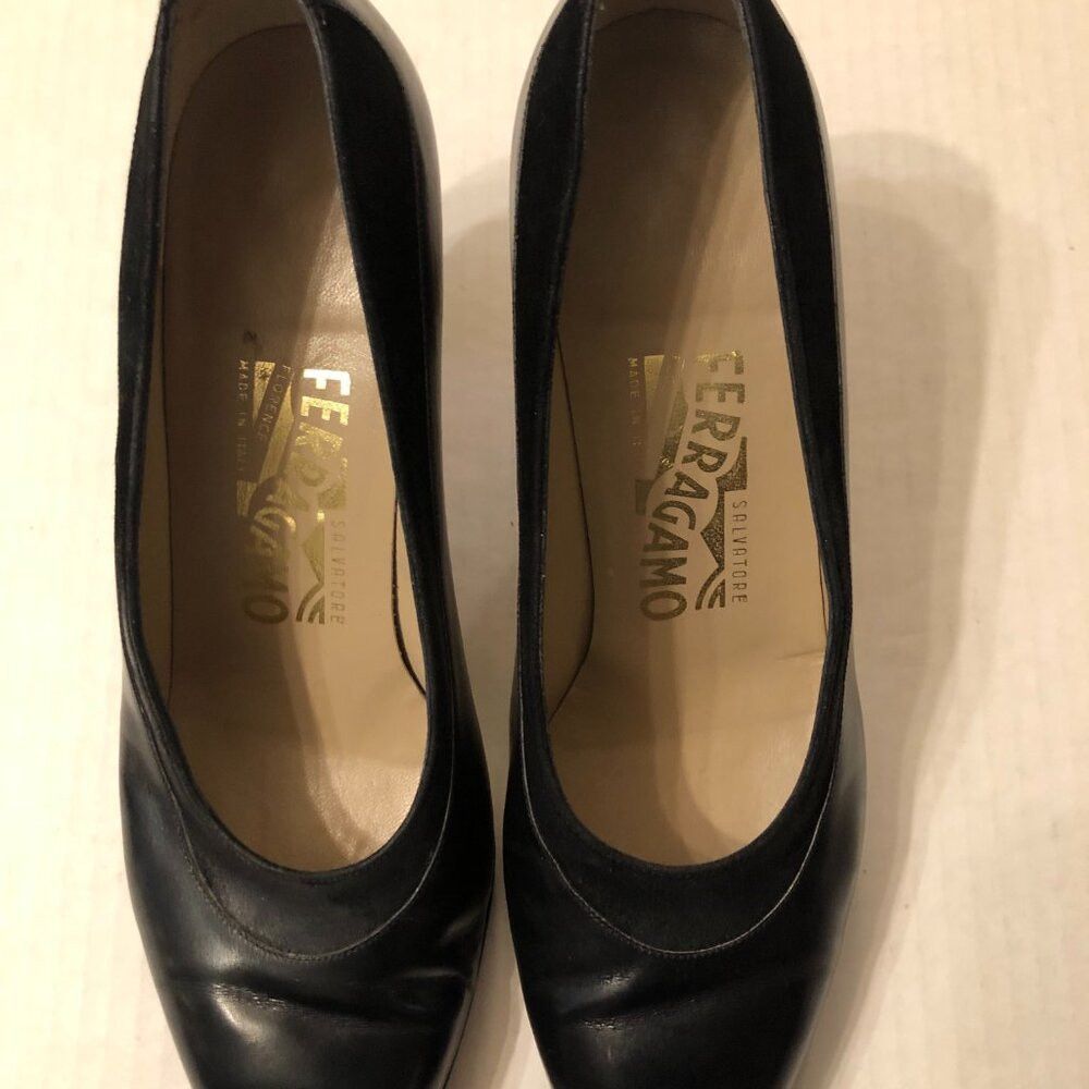 Salvatore Ferragamo SALVATORE FERRAGAMO WOMEN'S LEATHER SHOES SIZE: 7 1/2 B Size US 7.5 / IT 37.5 - 2 Thumbnail