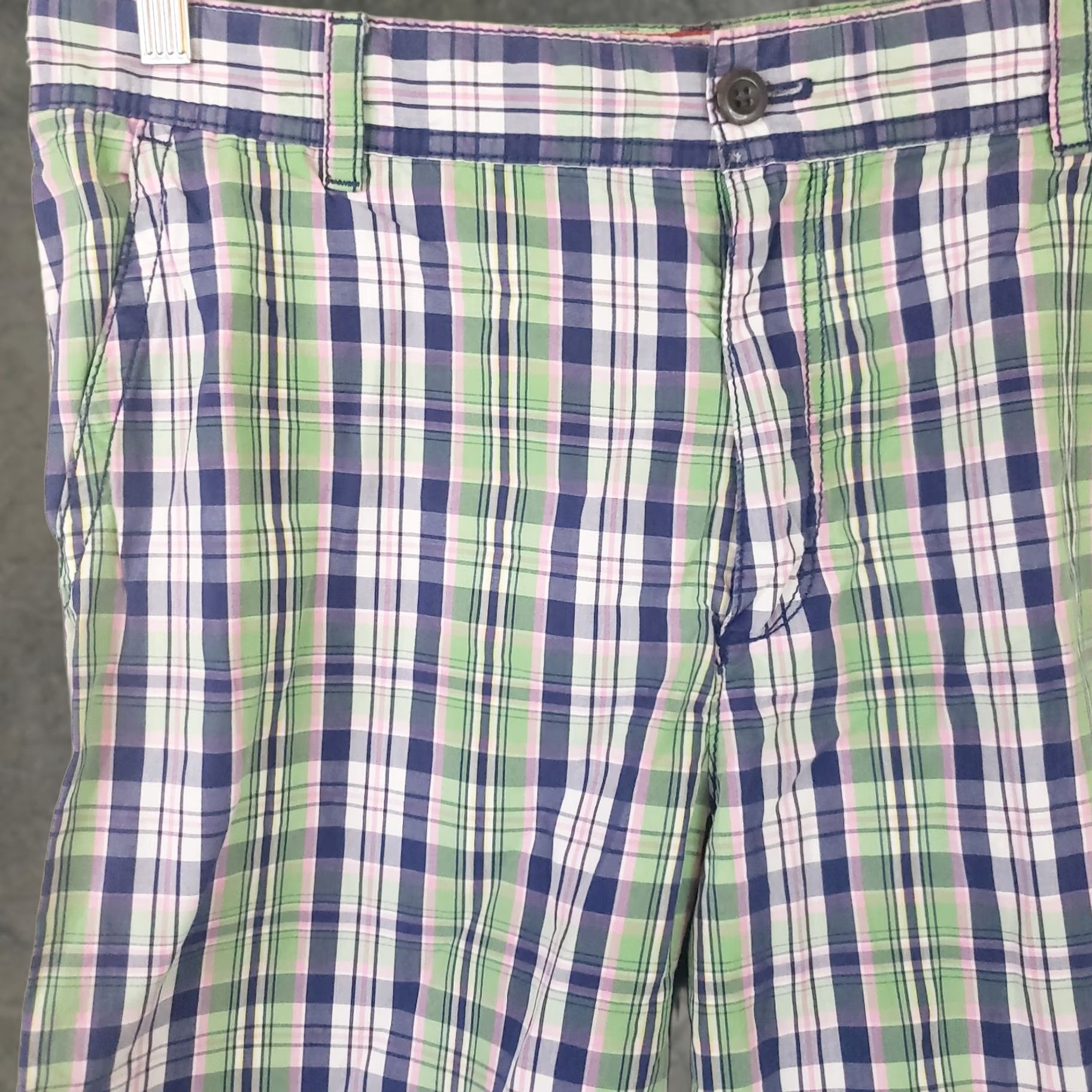 Izod Izod Saltwater Bermuda Shorts Men 33x10.5 Multicolor Plaid Cotton Blend Flat Front Regular Inseam 10.5" Summer Spring Fall Mens Size US 33 - 1 Thumbnail