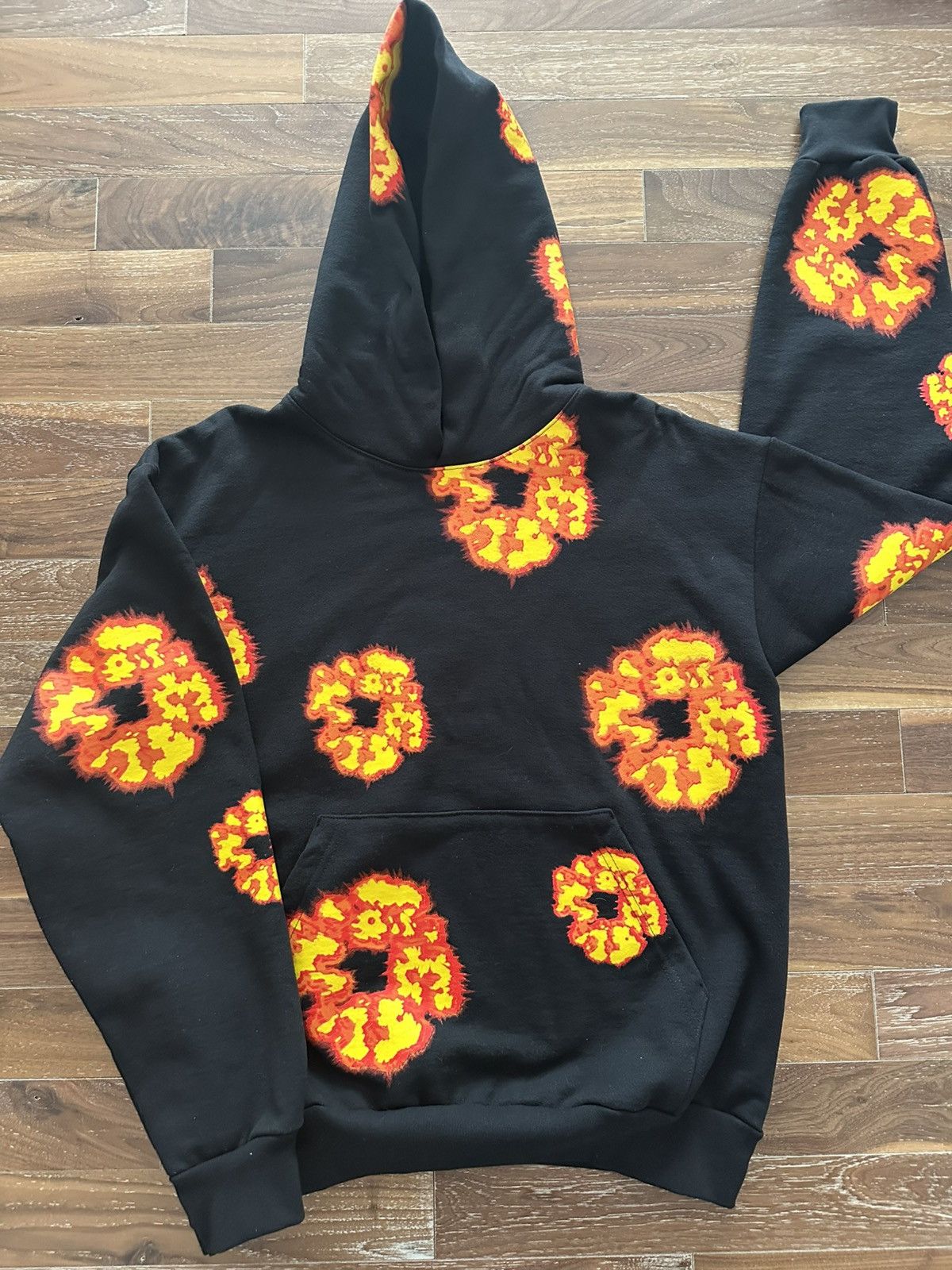 DENIM TEARS Offset Denim Tears Wreath Hoodie L Size US L / EU 52-54 / 3 - 1 Thumbnail