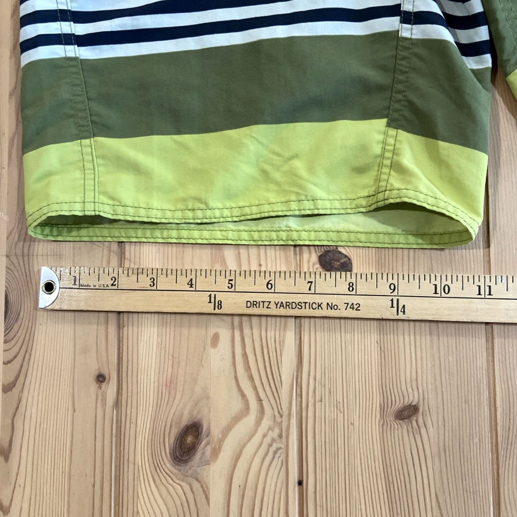 Patagonia PATAGONIA Boardshorts Green 19-inch Stretch Planing Sz-30 Men XS? No, size 30, Regular Size US 30 / EU 46 - 6 Thumbnail