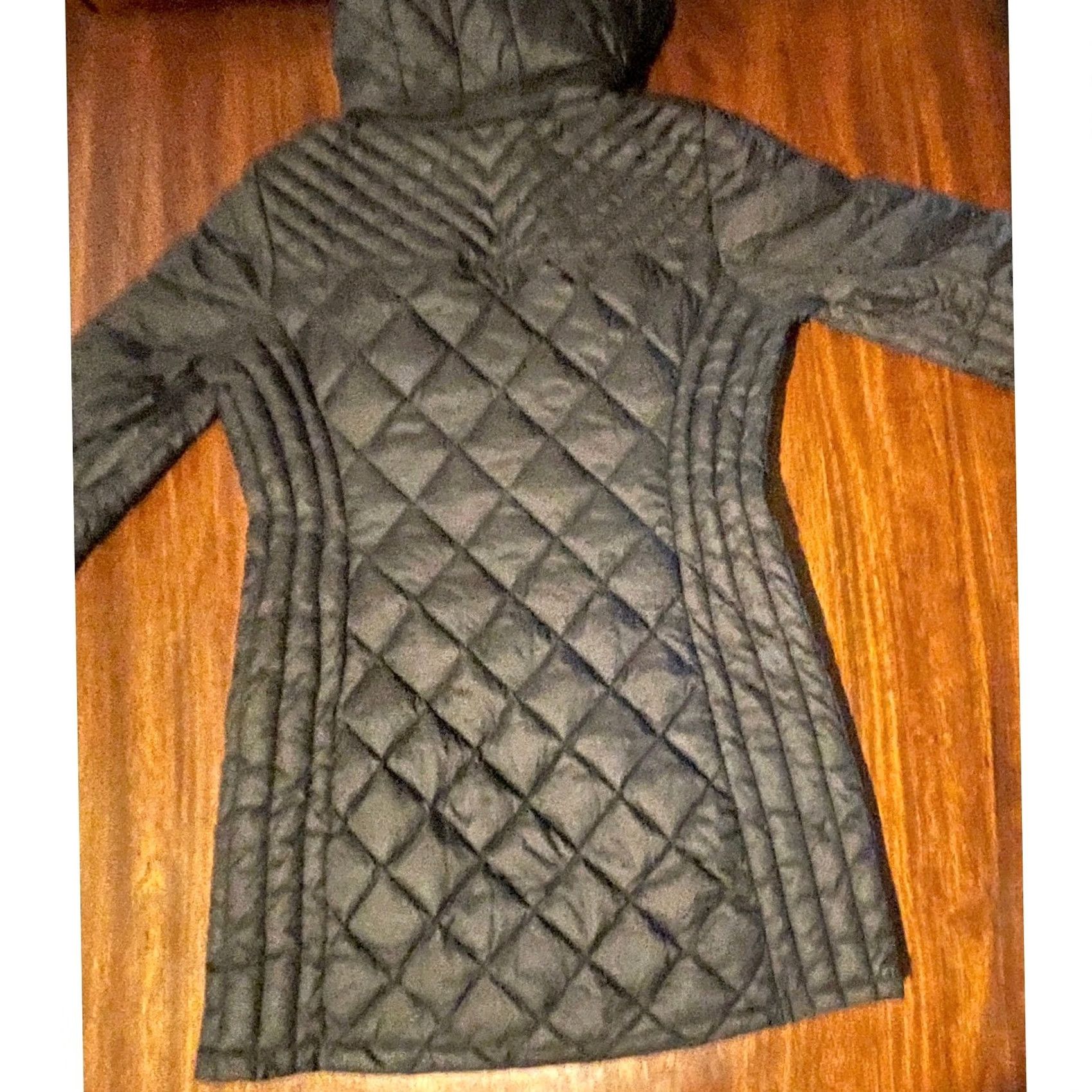 Michael Kors VINTAGE Michael Kors Packable Down Fill Puffer Coat Black Hooded Quilted Women's M Size M / US 6-8 / IT 42-44 - 4 Thumbnail