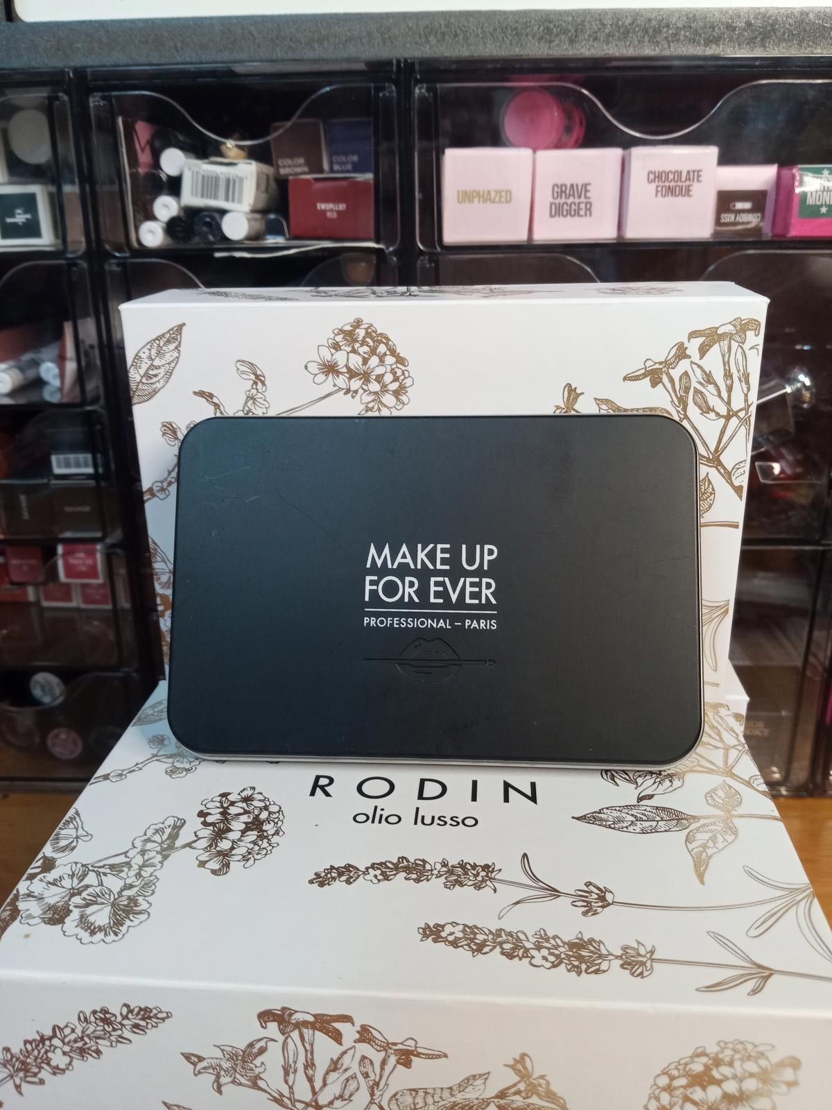 Other MAKE UP FOR EVER Matte Velvet Skin Blurring Powder Foundatio Size ONE SIZE - 2 Thumbnail