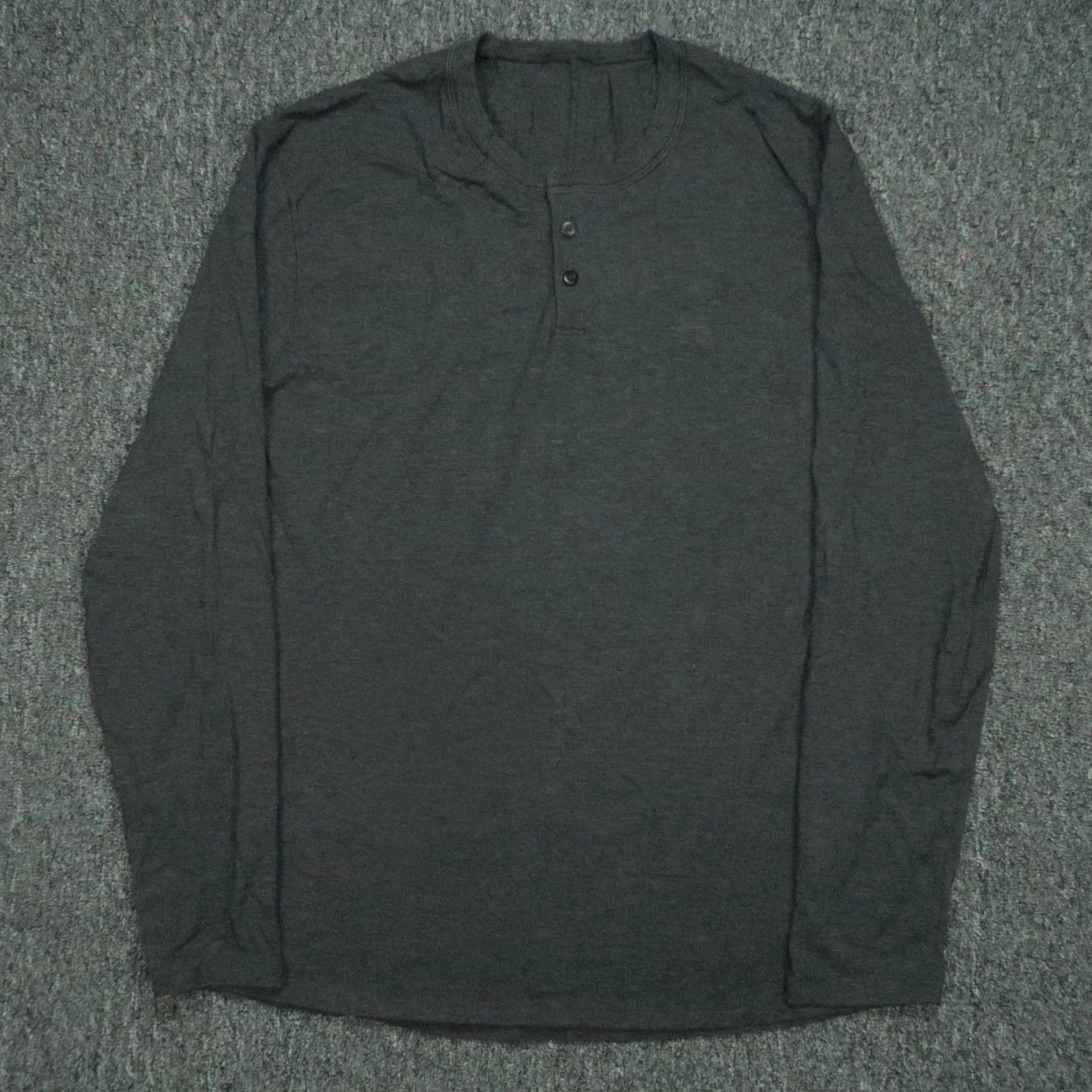 Lululemon Lululemon Shirt Men Large Gray Performance Long Sleeve Henley Lightweight Shirt Mens L Gray All Seasons Breathable Lightweight 2000s? Size US L / EU 52-54 / 3 - 2 Thumbnail