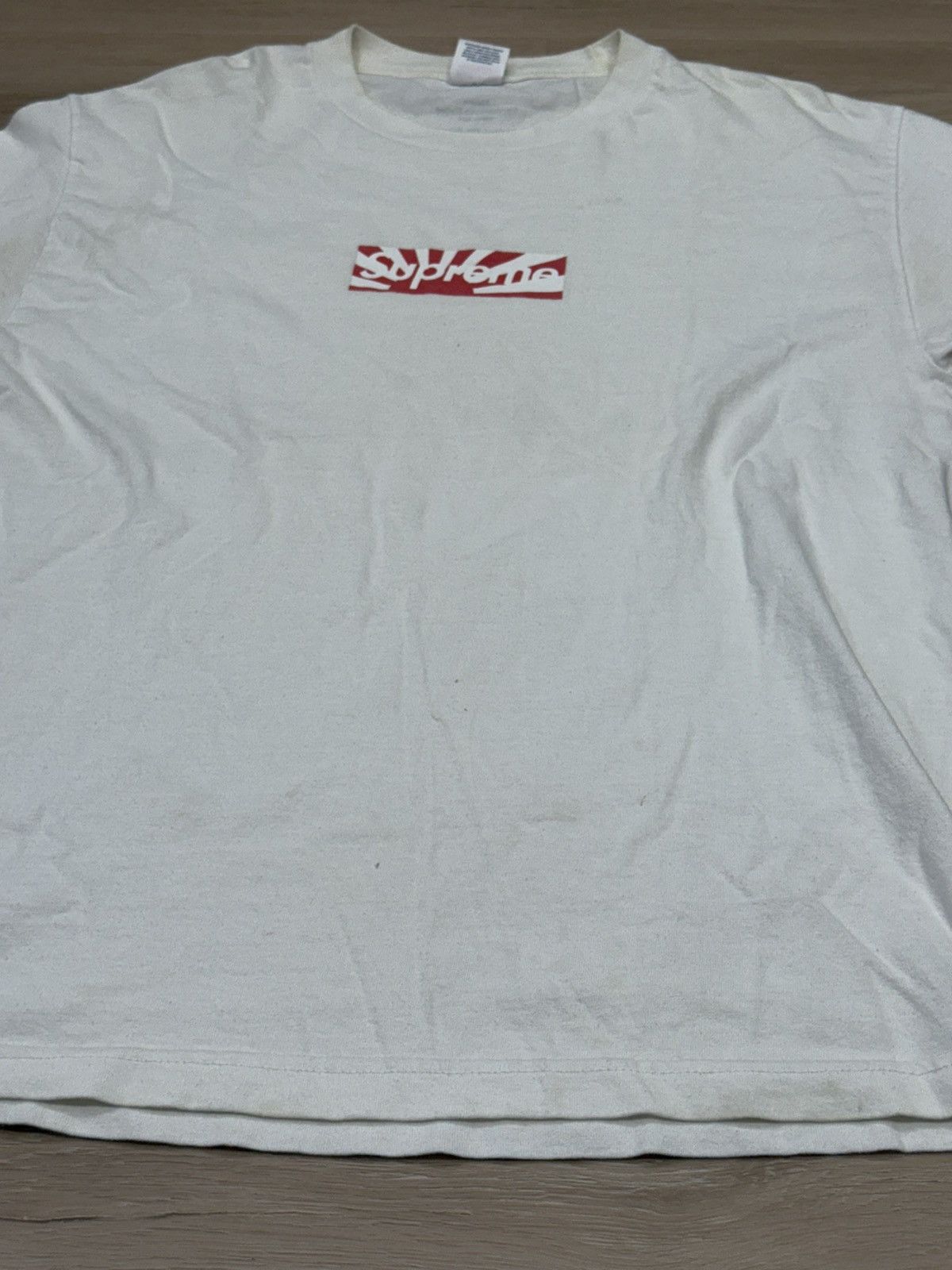Supreme Supreme 2011 Japan Relief Box Logo Tee Size US L / EU 52-54 / 3 - 11 Thumbnail