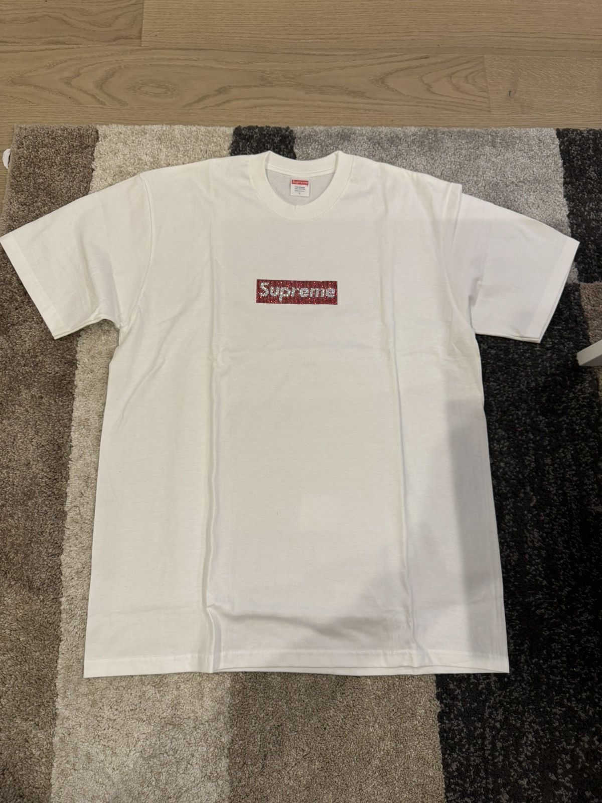 9 WEEK Supreme SS 19 ★ Swarovski Box Logo T-Shirt Supreme Swarovski Box Logo Tee Red Men's - SS19 - US