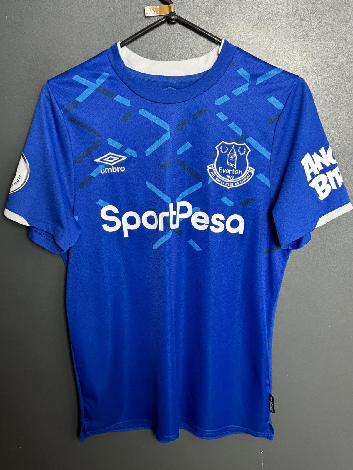 Umbro Everton 19/20 Home Football Jersey Size US S / EU 44-46 / 1 - 1 Thumbnail