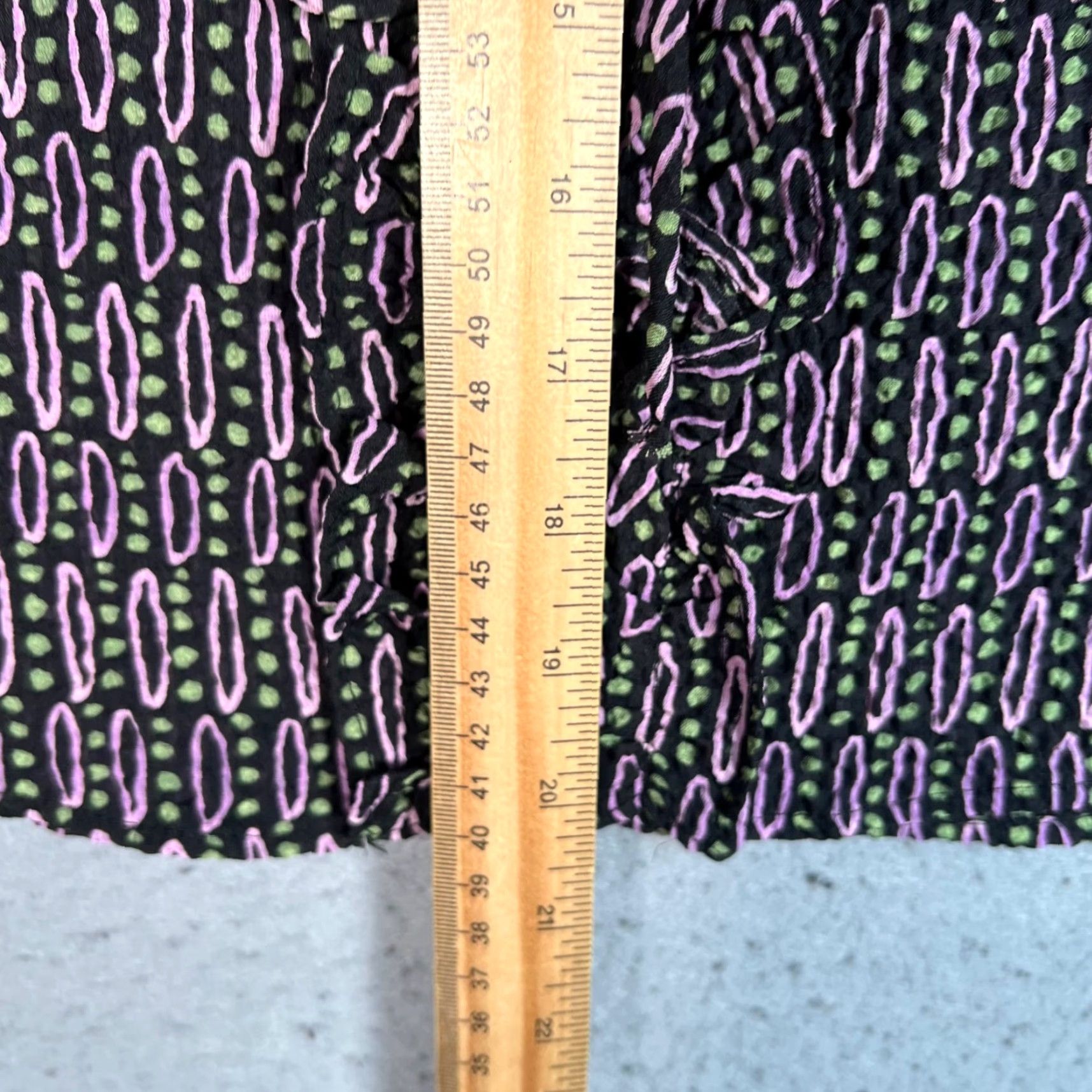 Zara Zara Womens Blouse XS Black Ruffled V-Neck Long Sleeve Pattern Size XS / US 0-2 / IT 36-38 - 7 Thumbnail