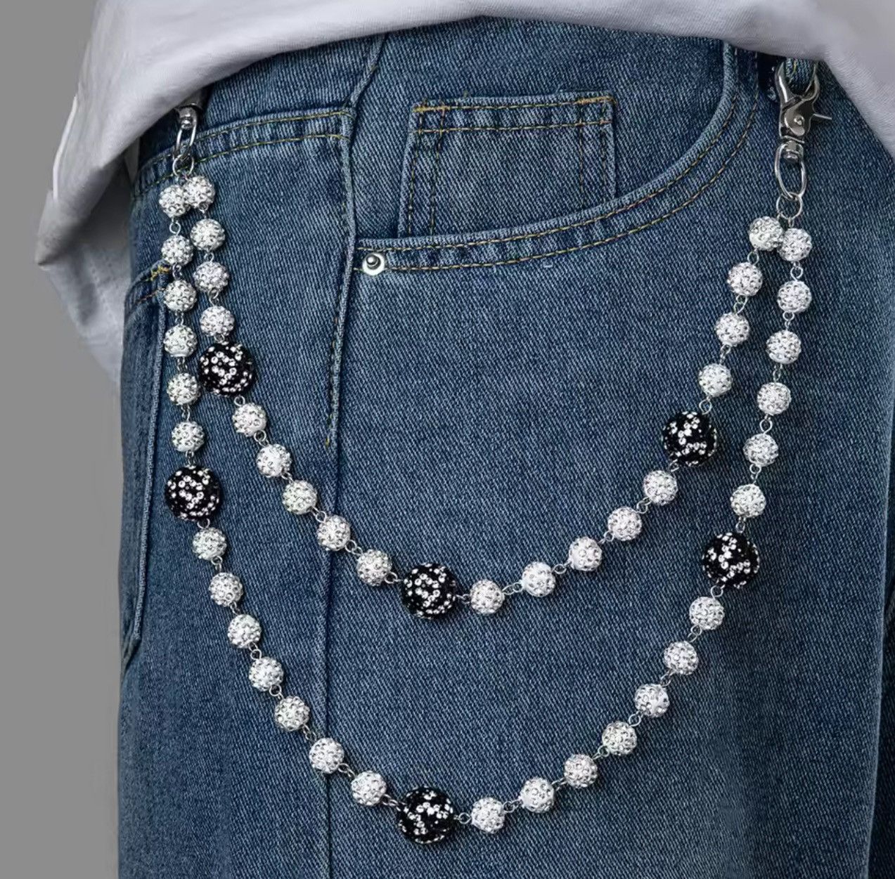 Jewelry Black & Silver Beaded Chain – Statement Wallet Chain Size ONE SIZE - 1 Thumbnail