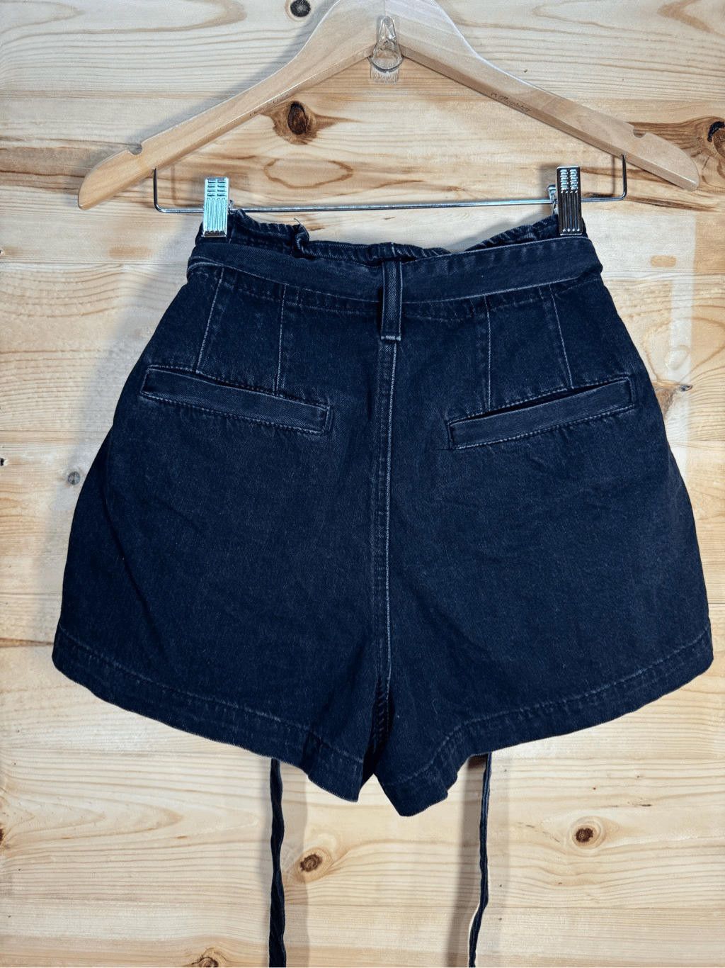 American Eagle Outfitters American Eagle Women's Size 6 Black Mom Shorts Belt Tie Size 28" / US 6 / IT 42 - 9 Thumbnail