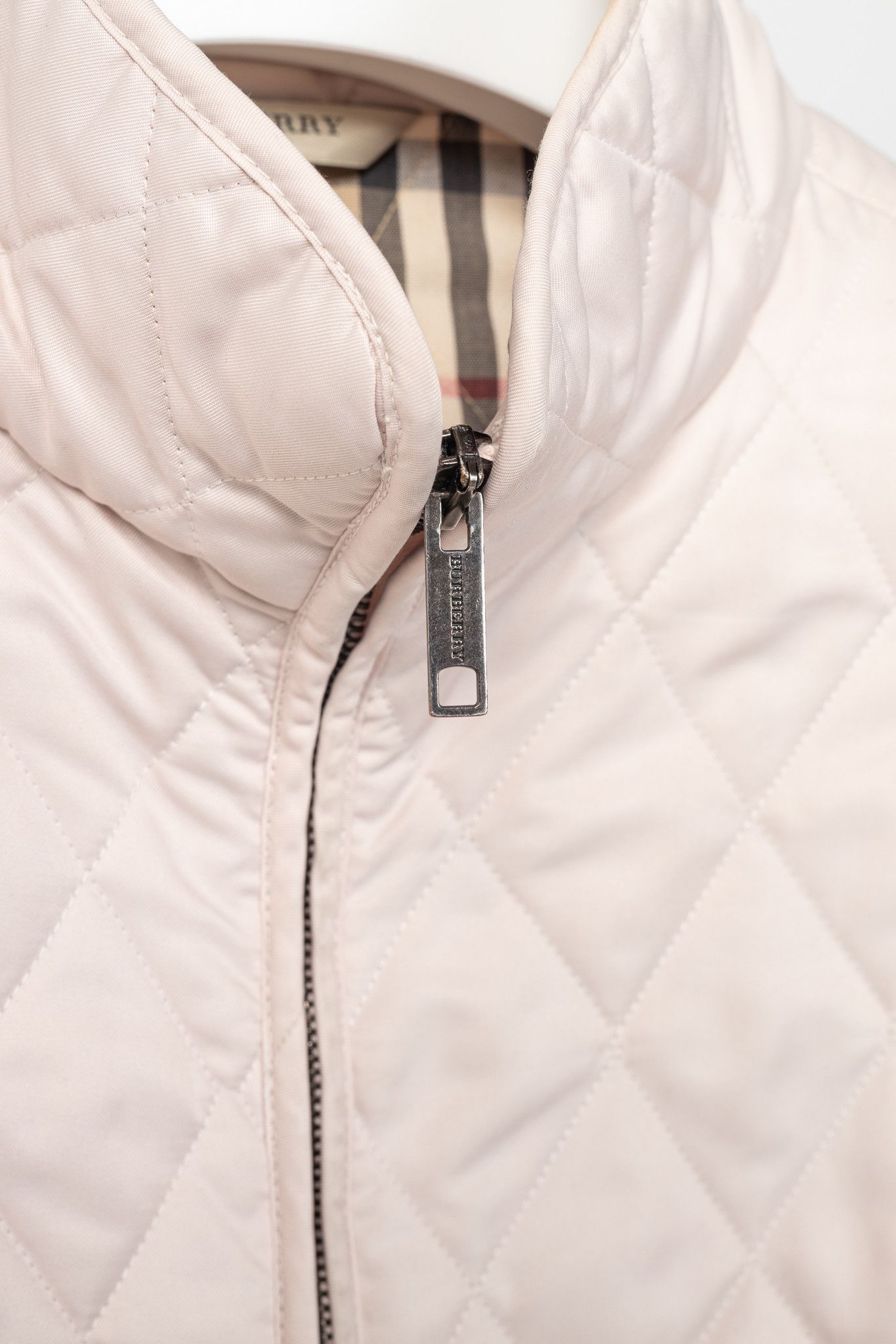 Burberry Burberry Pink Quilted Check-Trim Zip Jacket Size M / US 6-8 / IT 42-44 - 8 Thumbnail