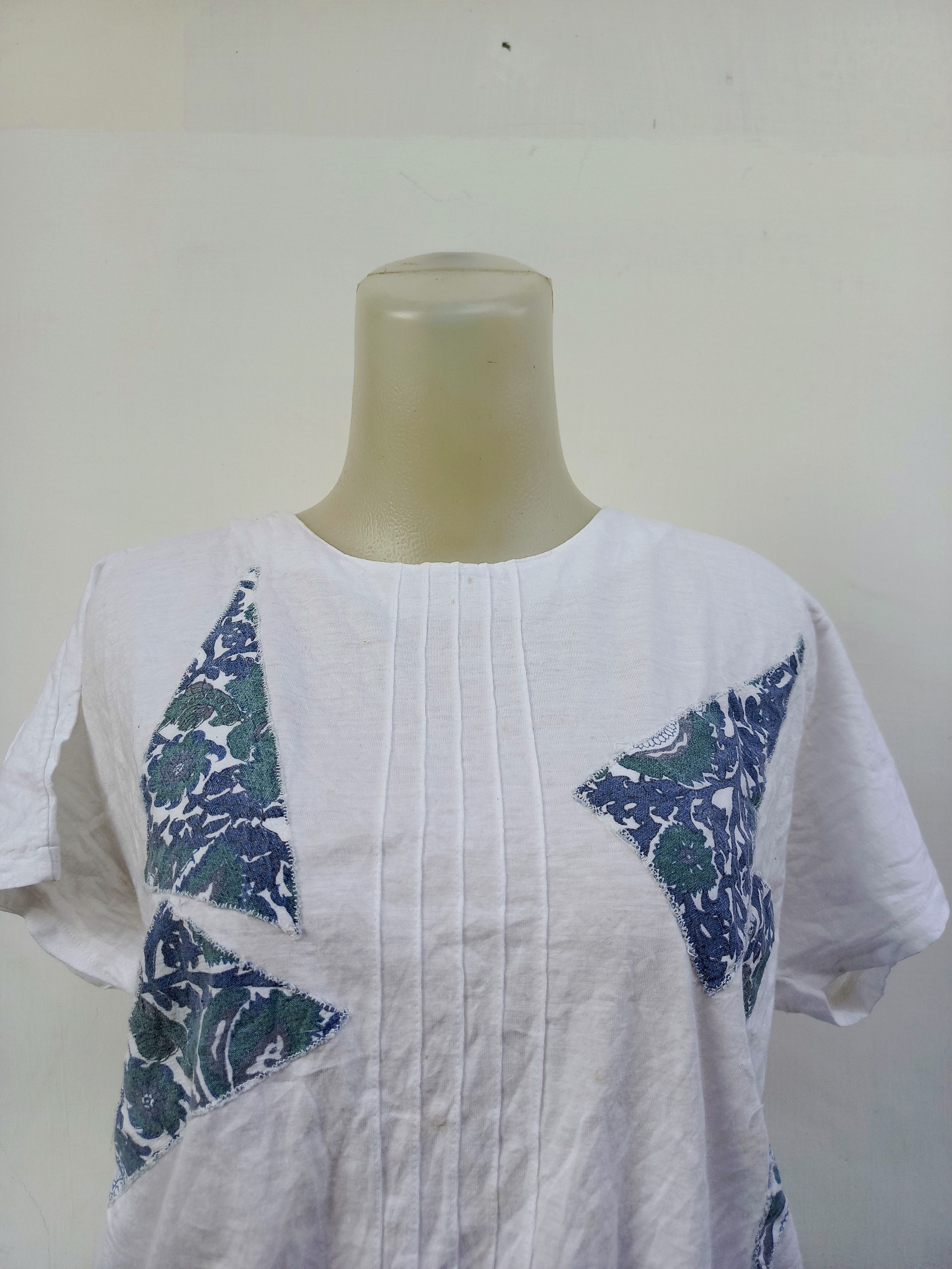 Japanese Brand More Joy by Naigai White Short Sleeve Blouse Size L / US 10 / IT 46 - 2 Thumbnail