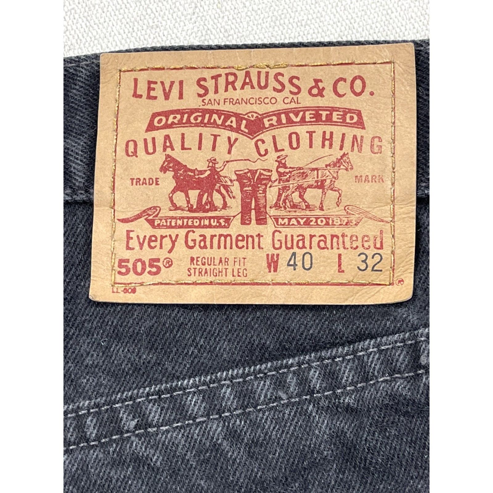 Levi's VINTAGE Levi's 505 Jeans Black Denim Regular Fit 40x32 90s Mens Size US 40 / EU 56 - 3 Thumbnail