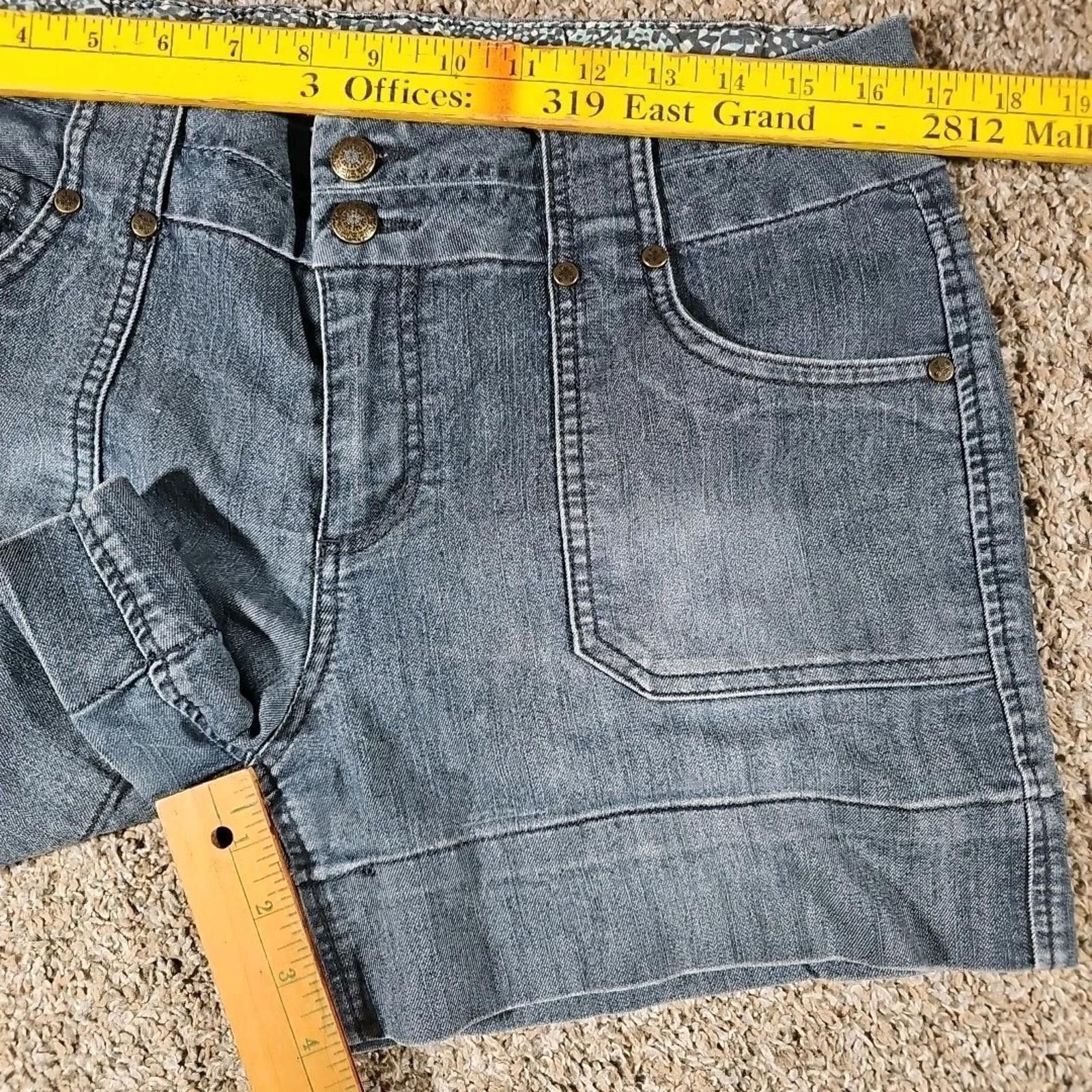 Other One 5 One Women’s Size 12 Five Pocket Denim Shorts Size 34" / US 12 / IT 48 - 4 Thumbnail