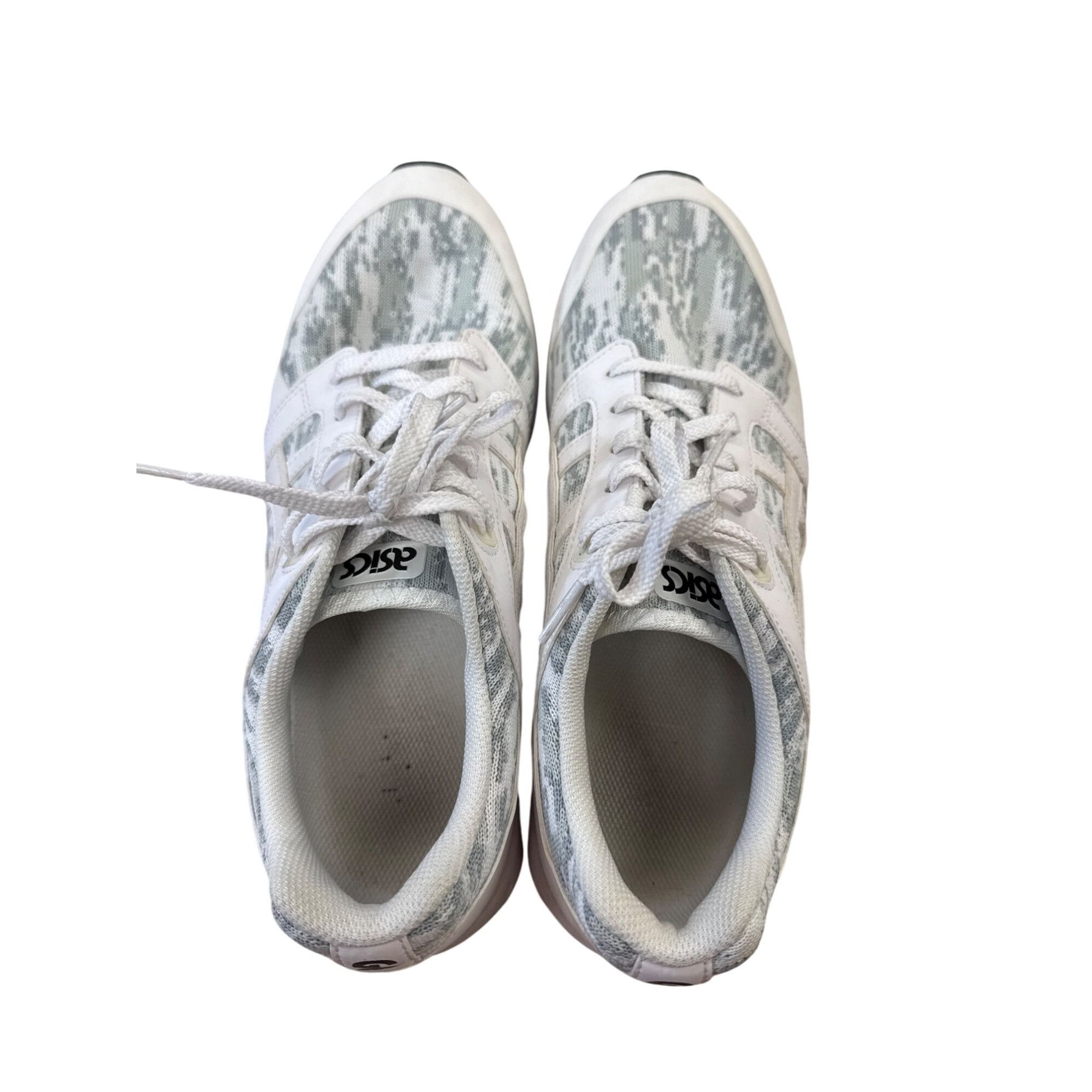 Asics Asics Gel-saga White & Gray Running Shoes Size 11 SKU 7383 Size US 11 / EU 44 - 8 Thumbnail