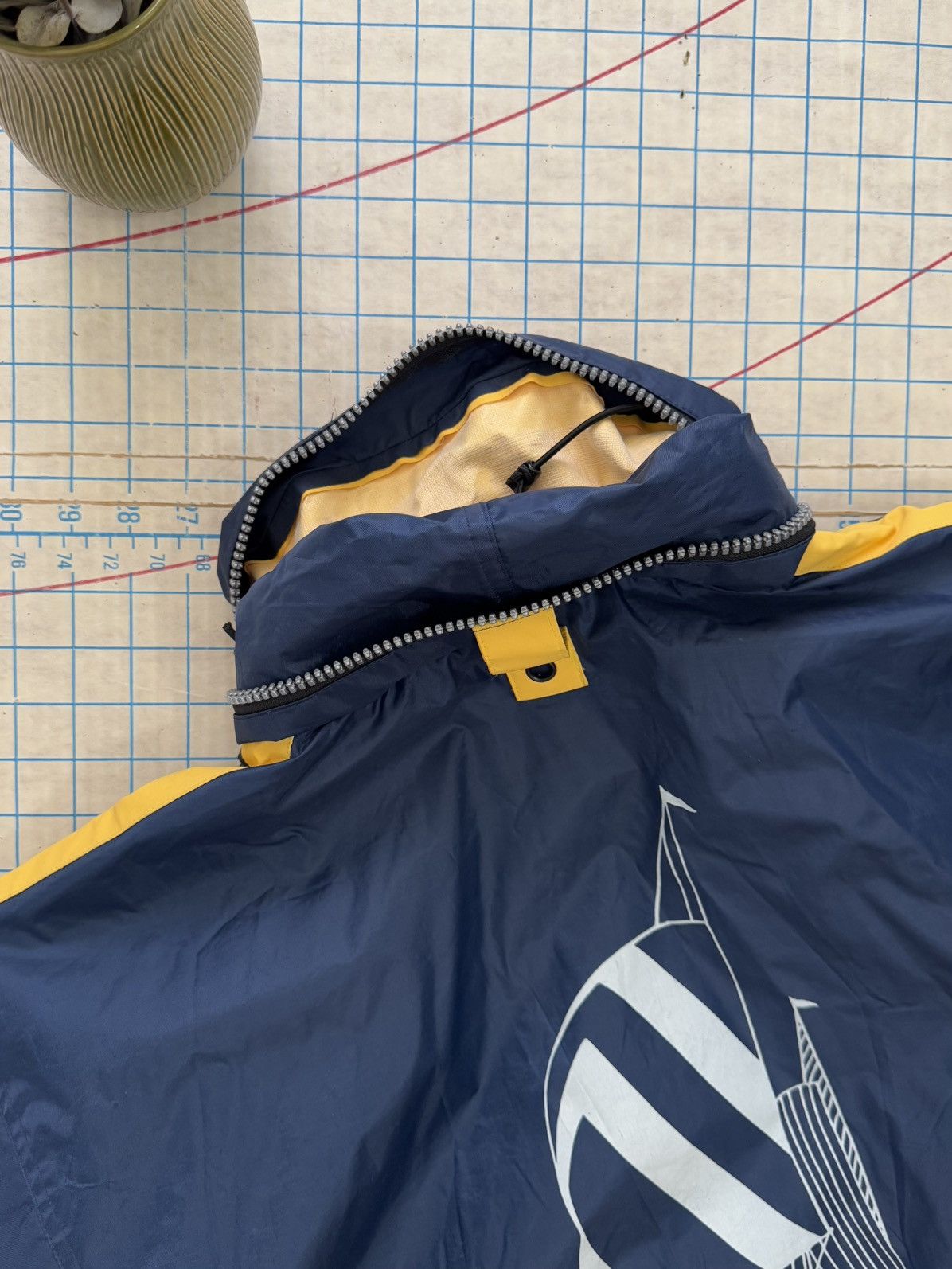 Nautica × Vintage Vintage Nautica Competition Sailing Jacket Navy and Yellow Size US L / EU 52-54 / 3 - 18 Thumbnail