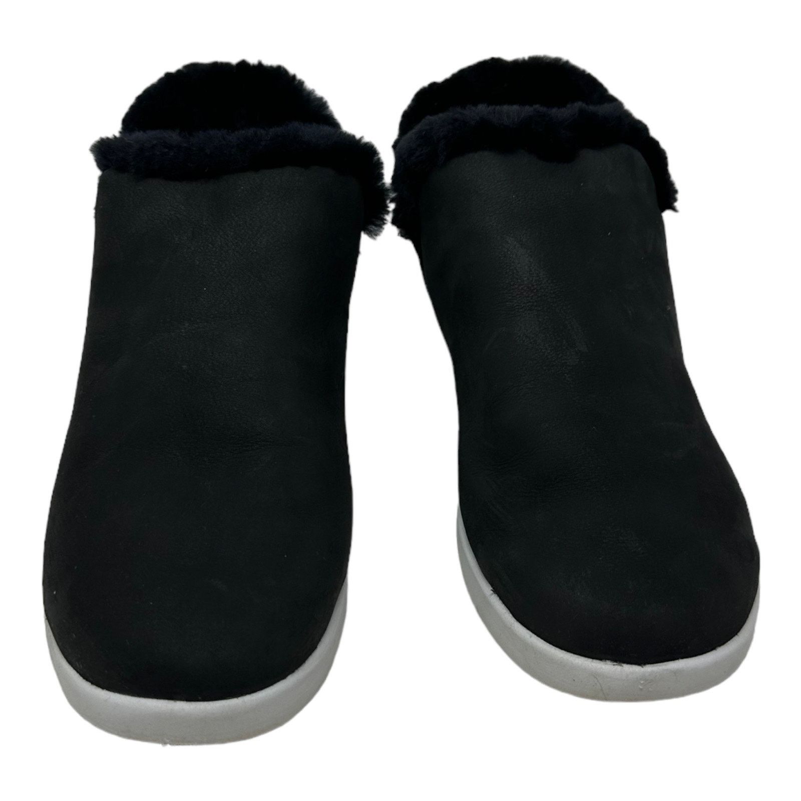 Olukai Olukai Malua Hulu Black Leather Slip-On Sneaker size 7.5 Size US 7.5 / IT 37.5 - 7 Thumbnail